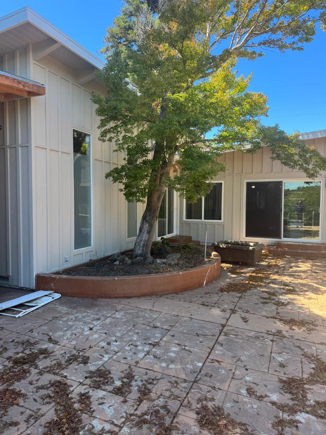 San Pablo, California, 94806, United States, 4 Bedrooms Bedrooms, ,3 BathroomsBathrooms,Residential,For Sale,1910610