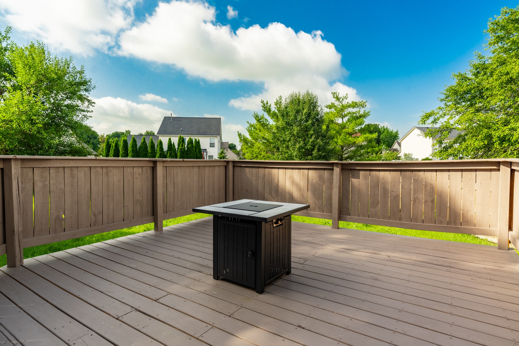  Beautifully Remodeled Geist-Area 4 Bedroom Home - 物件實景