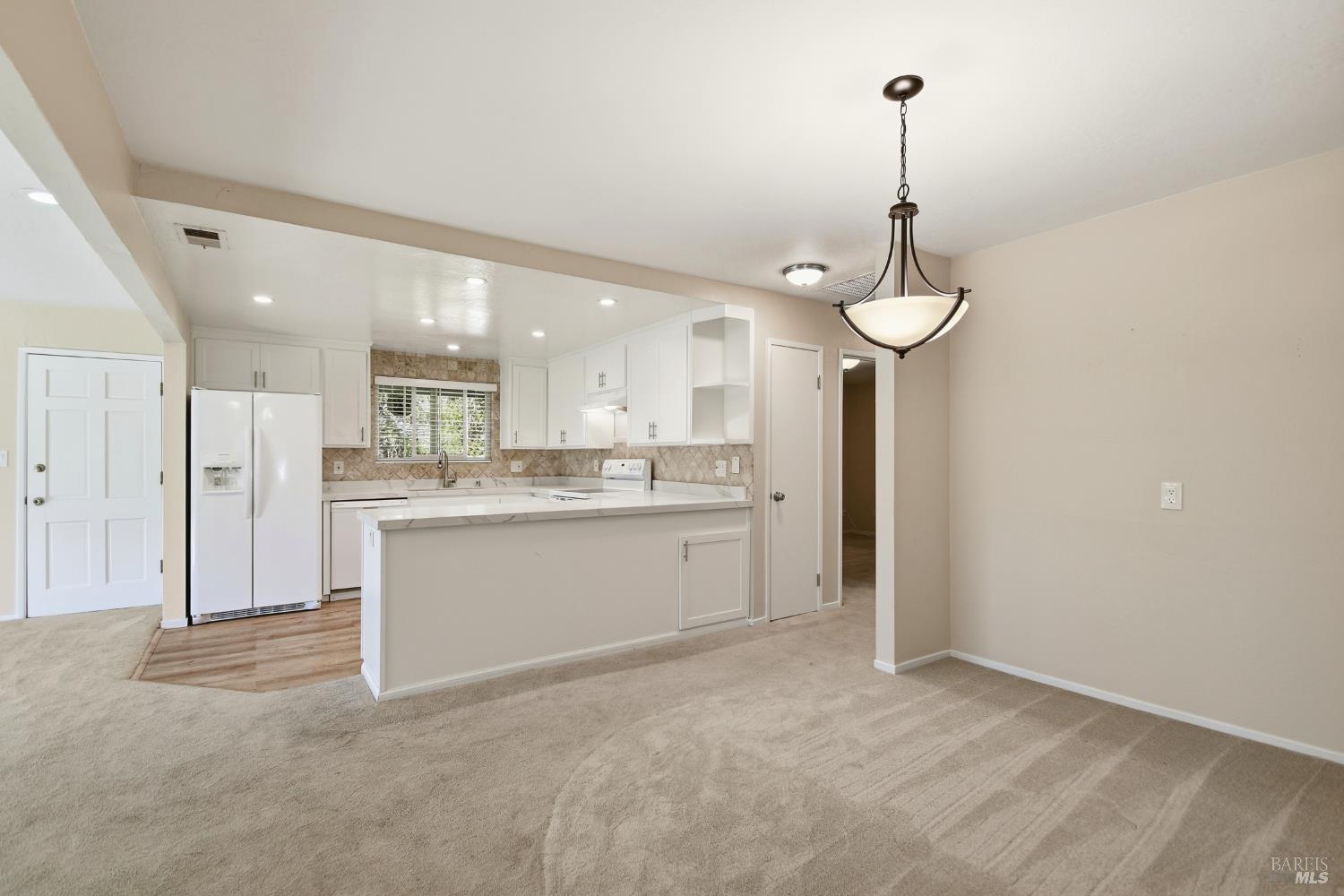 Santa Rosa, California, 95403, United States, 3 Bedrooms Bedrooms, ,2 BathroomsBathrooms,Residential,For Sale,1997144