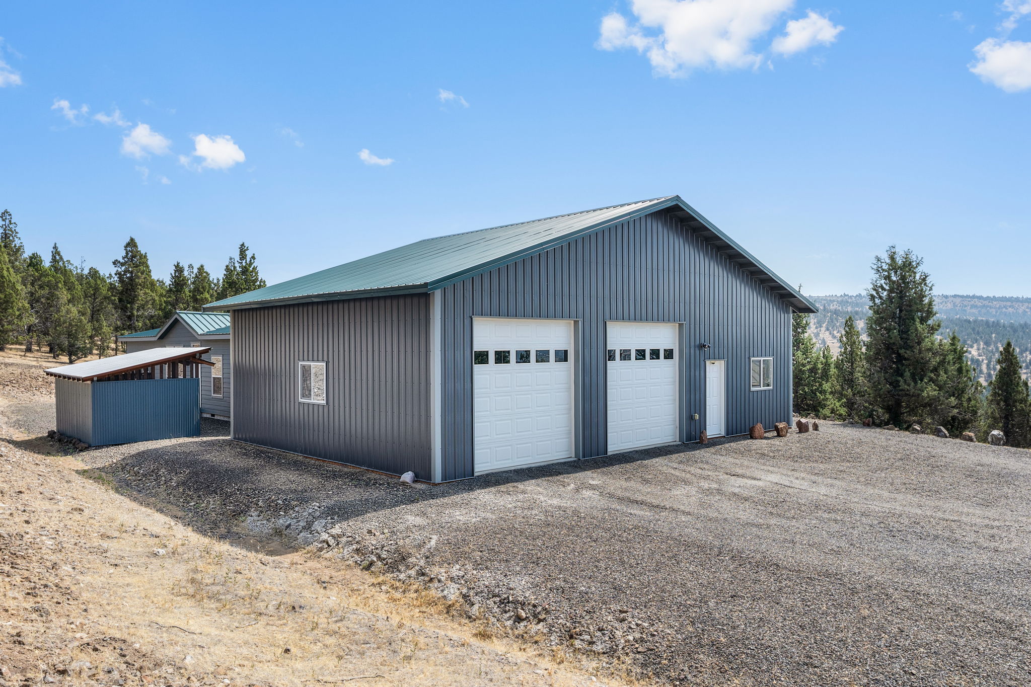 Prineville, Oregon, 97754, United States, 3 Bedrooms Bedrooms, ,2 BathroomsBathrooms,Residential,For Sale,1941697