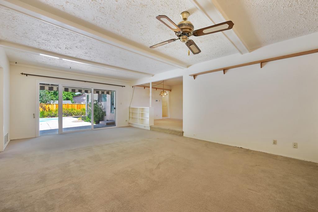 Roseville, California, 95678, United States, 3 Bedrooms Bedrooms, ,2 BathroomsBathrooms,Residential,For Sale,1940546