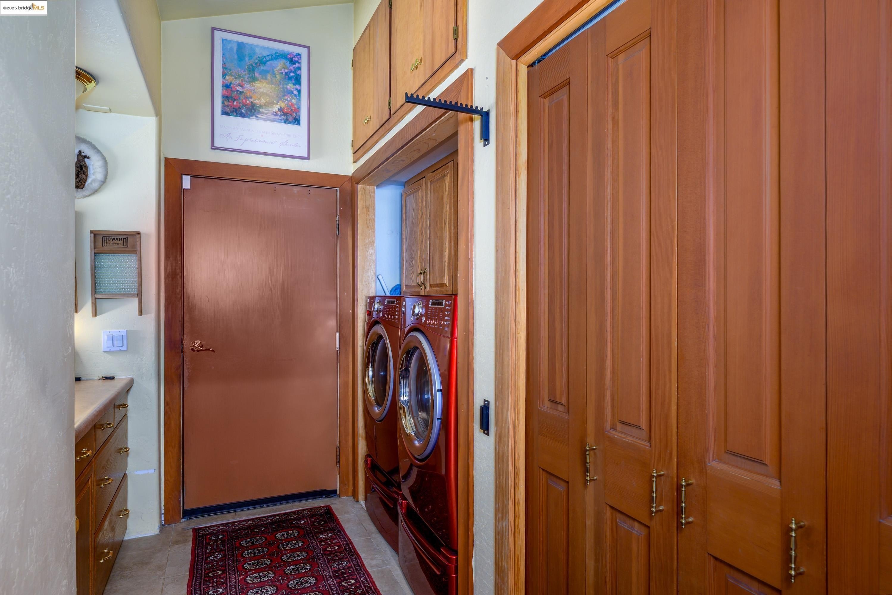 Twain Harte, California, 95383, United States, 3 Bedrooms Bedrooms, ,5 BathroomsBathrooms,Residential,For Sale,1900686