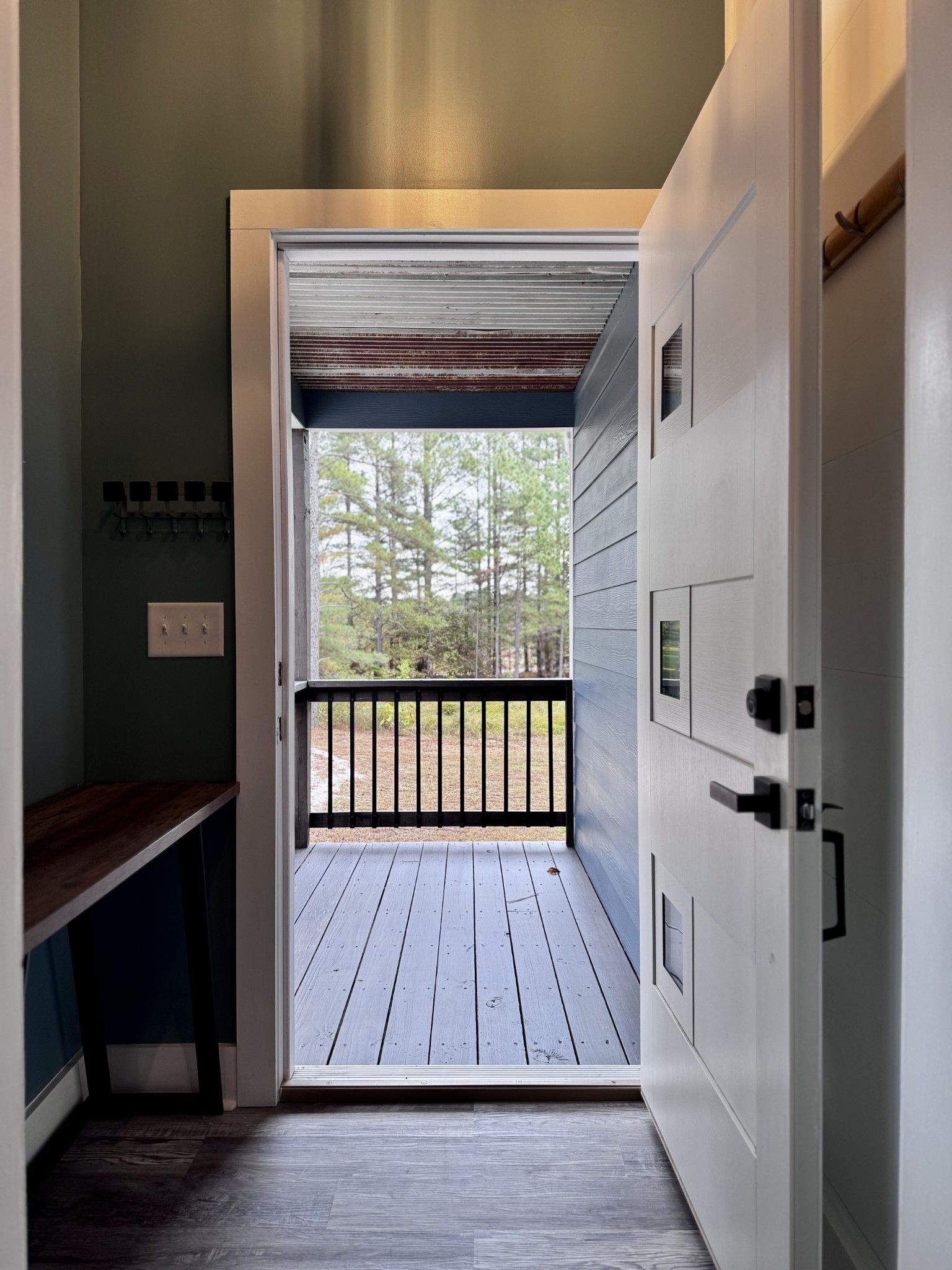 Lawrenceburg, Tennessee, 38464, United States, 3 Bedrooms Bedrooms, ,2 BathroomsBathrooms,Residential,For Sale,1988377