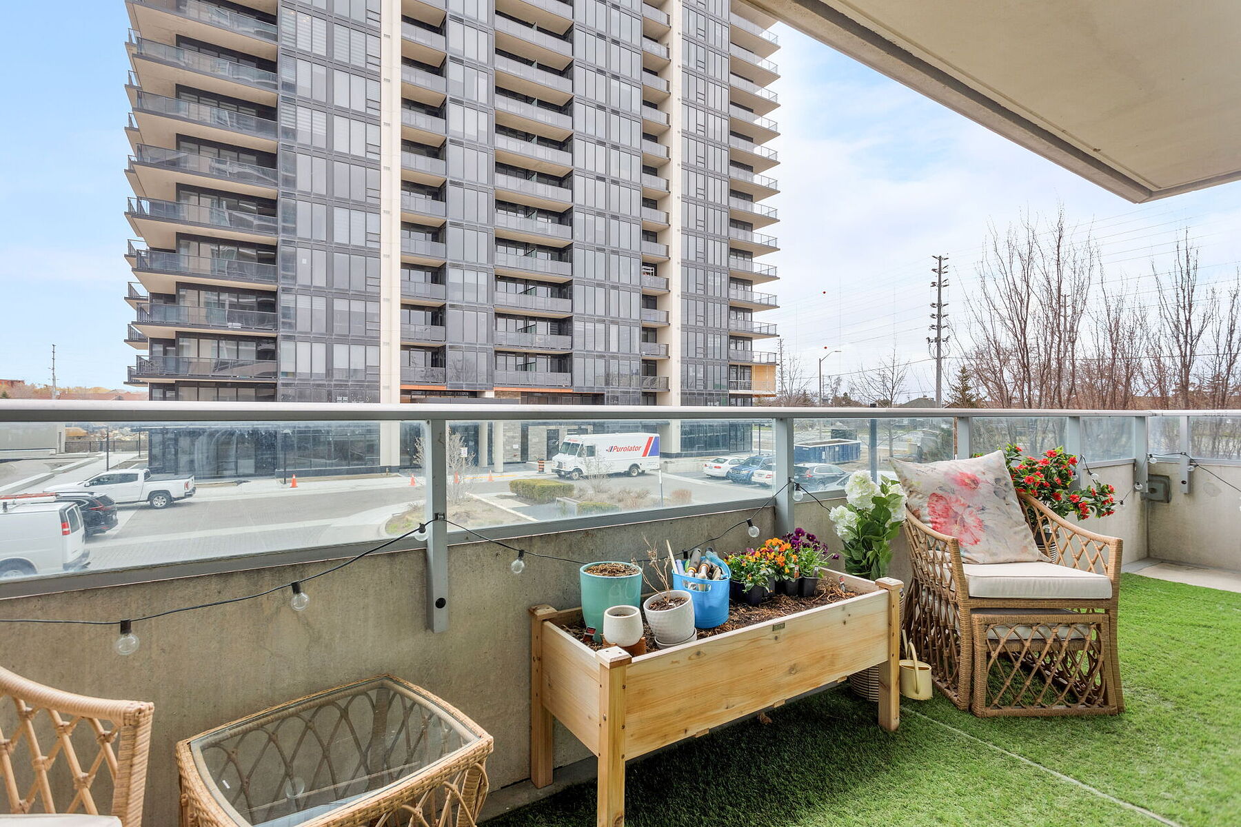  Spacious and Bright Condo - 物件實景