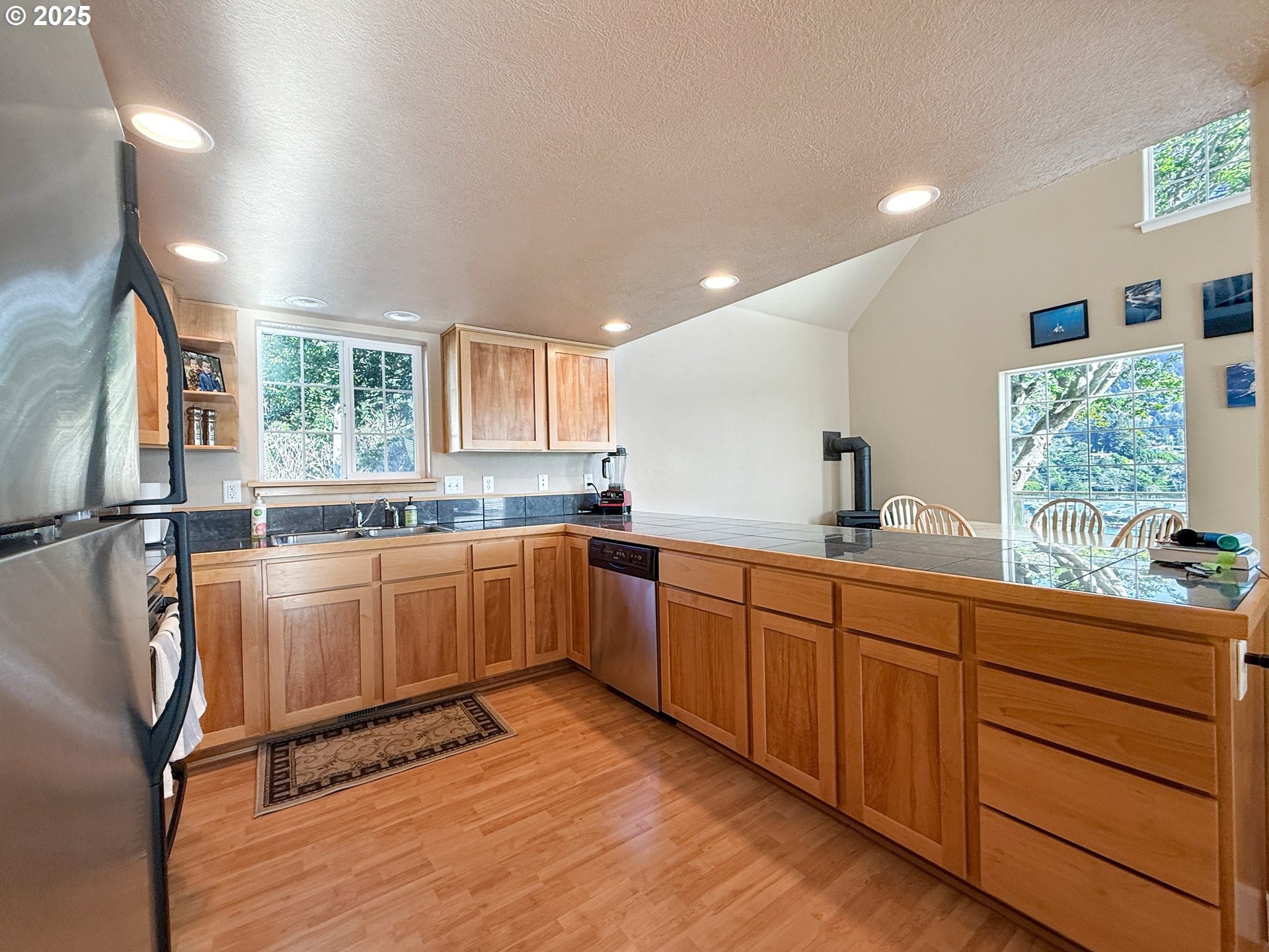 Brookings, Oregon, 97415, United States, 3 Bedrooms Bedrooms, ,2 BathroomsBathrooms,Residential,For Sale,1978372