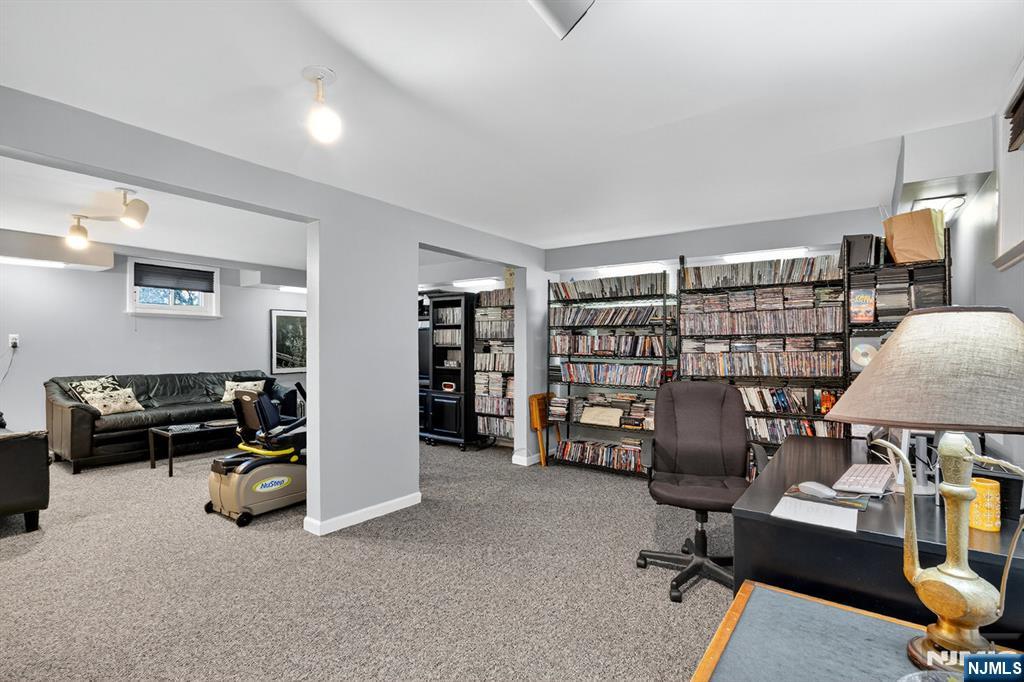 Hillsdale, New Jersey, 07642, United States, 3 Bedrooms Bedrooms, ,2 BathroomsBathrooms,Residential,For Sale,1987903