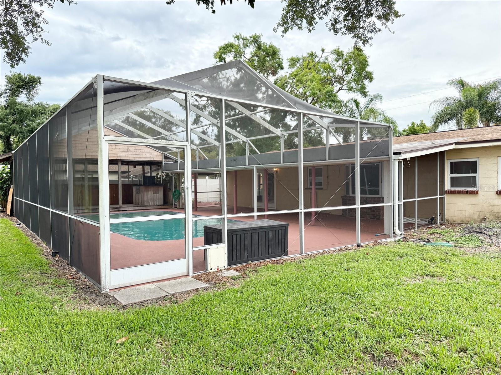 Tampa, Florida, 33618, United States, 3 Bedrooms Bedrooms, ,2 BathroomsBathrooms,Residential,For Sale,1931261