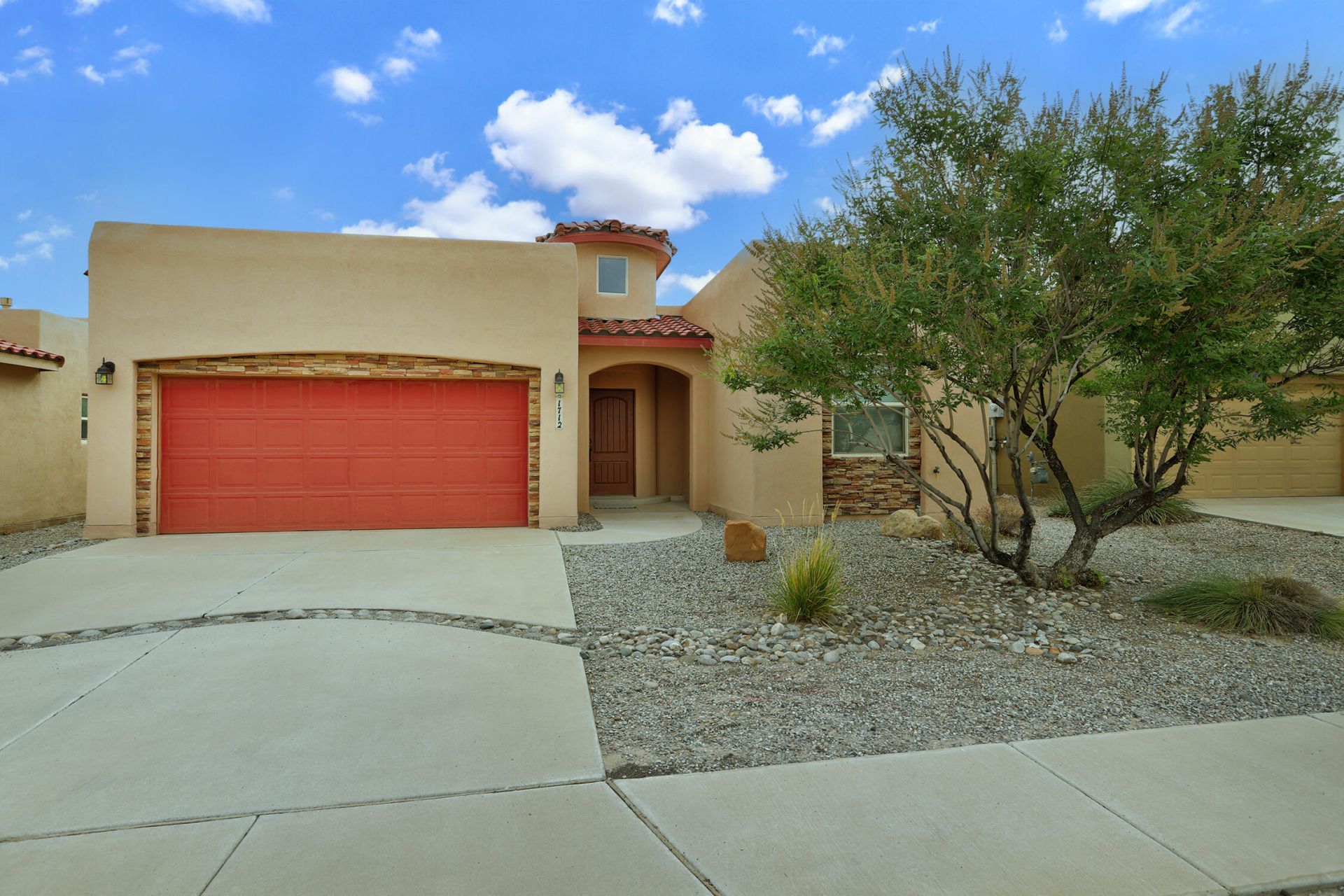 Chisholm Trl, Rio Rancho, NM 87144