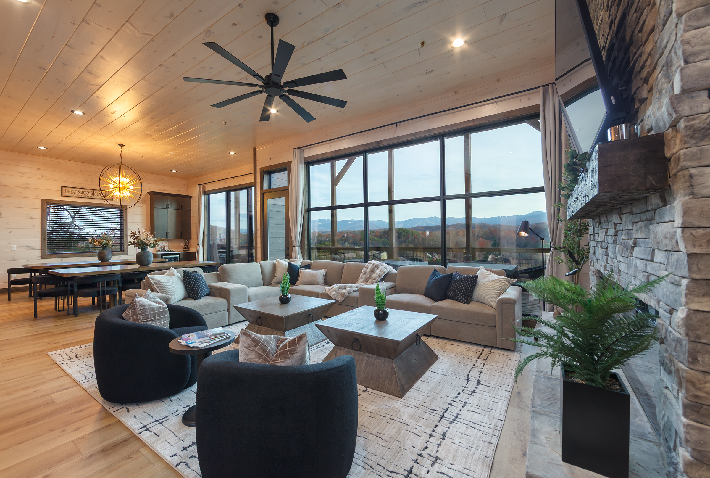 John Sevier, Tennessee, 37876, United States, 6 Bedrooms Bedrooms, ,8 BathroomsBathrooms,Residential,For Sale,2000346