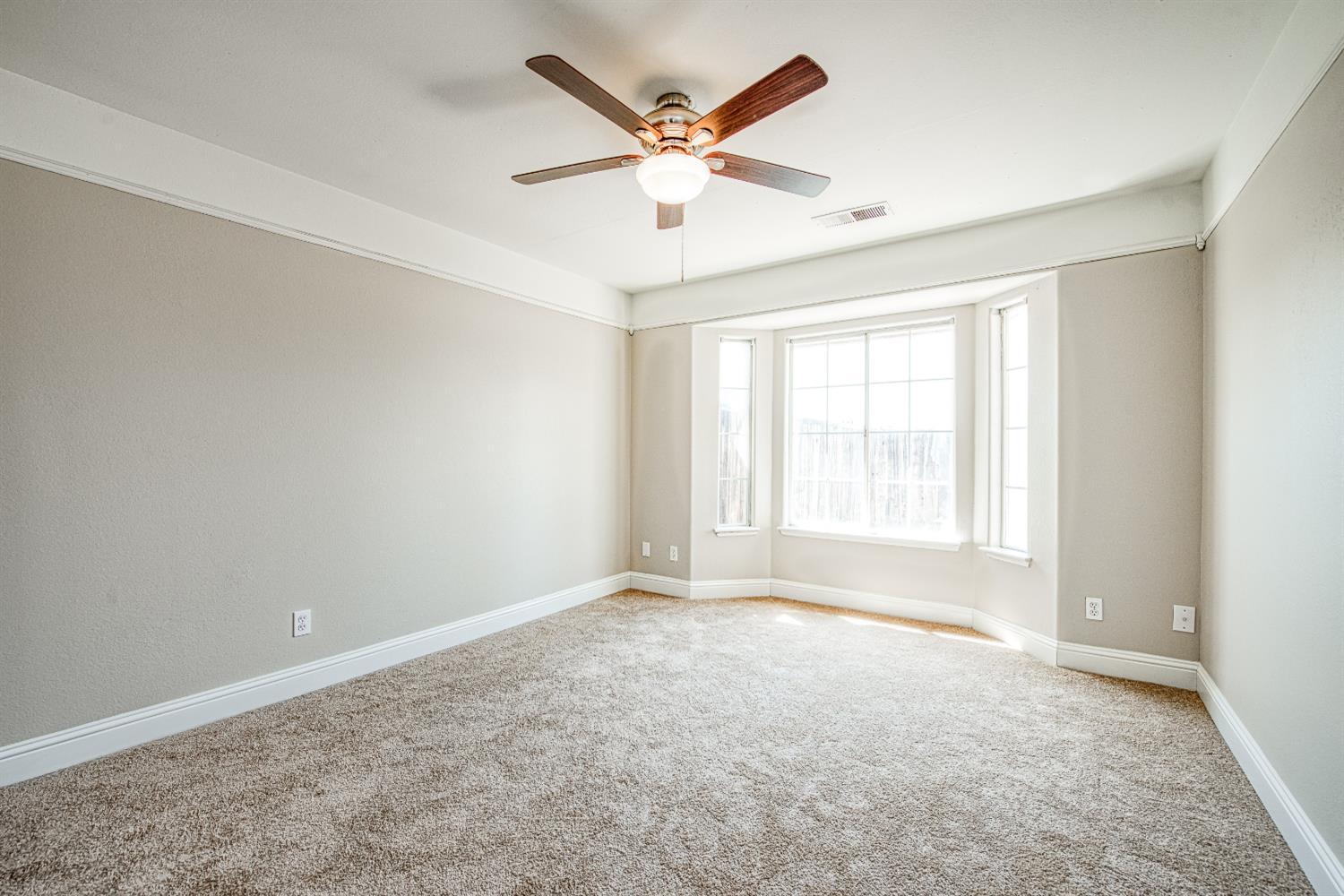Fresno, California, 93722, United States, 3 Bedrooms Bedrooms, ,2 BathroomsBathrooms,Residential,For Sale,2039755