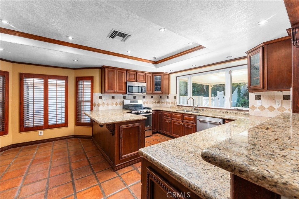 Redlands, California, 92373, United States, 4 Bedrooms Bedrooms, ,4 BathroomsBathrooms,Residential,For Sale,1995131