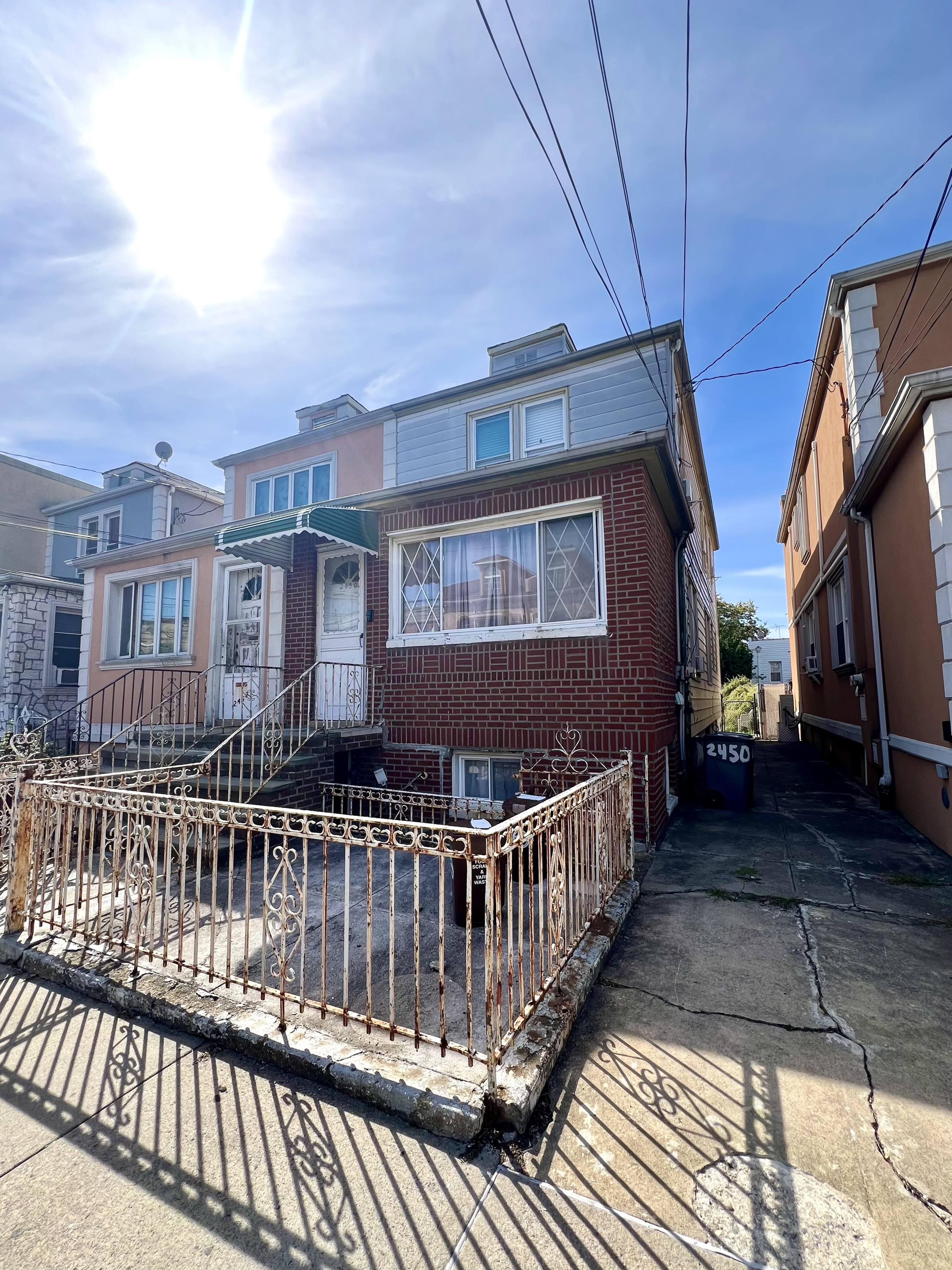 Brooklyn, New York, 11223, United States, 4 Bedrooms Bedrooms, ,2 BathroomsBathrooms,Residential,For Sale,1973658