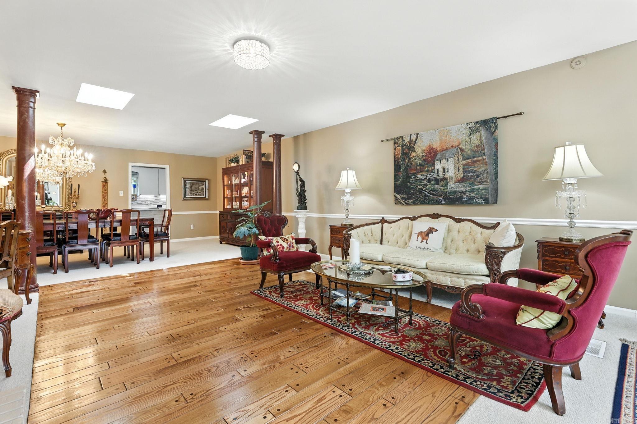 Little Rock, Arkansas, 72223, United States, 3 Bedrooms Bedrooms, ,3 BathroomsBathrooms,Residential,For Sale,1891710