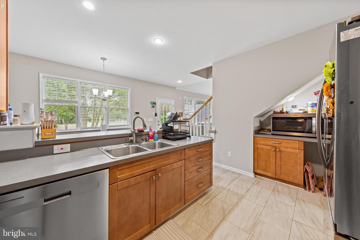 Salisbury, Maryland, 21801, United States, 8 Bedrooms Bedrooms, ,4 BathroomsBathrooms,Residential,For Sale,1857106