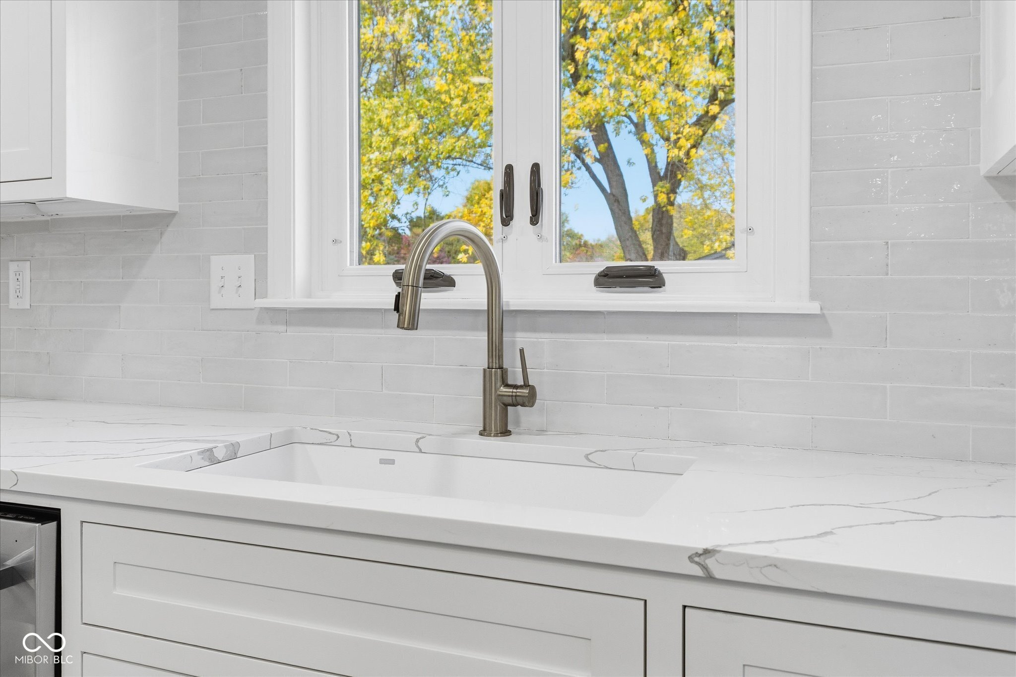 Noblesville, Indiana, 46062, United States, 4 Bedrooms Bedrooms, ,2 BathroomsBathrooms,Residential,For Sale,1987022