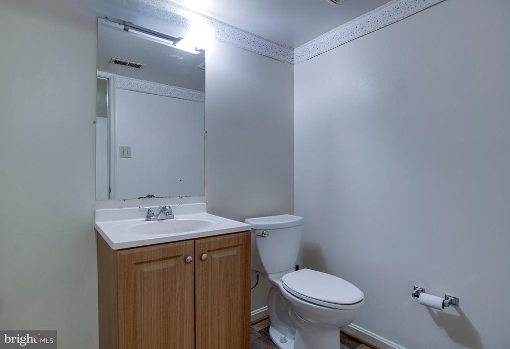 Warrenton, Virginia, 20187, United States, 3 Bedrooms Bedrooms, ,3 BathroomsBathrooms,Residential,For Sale,2049291