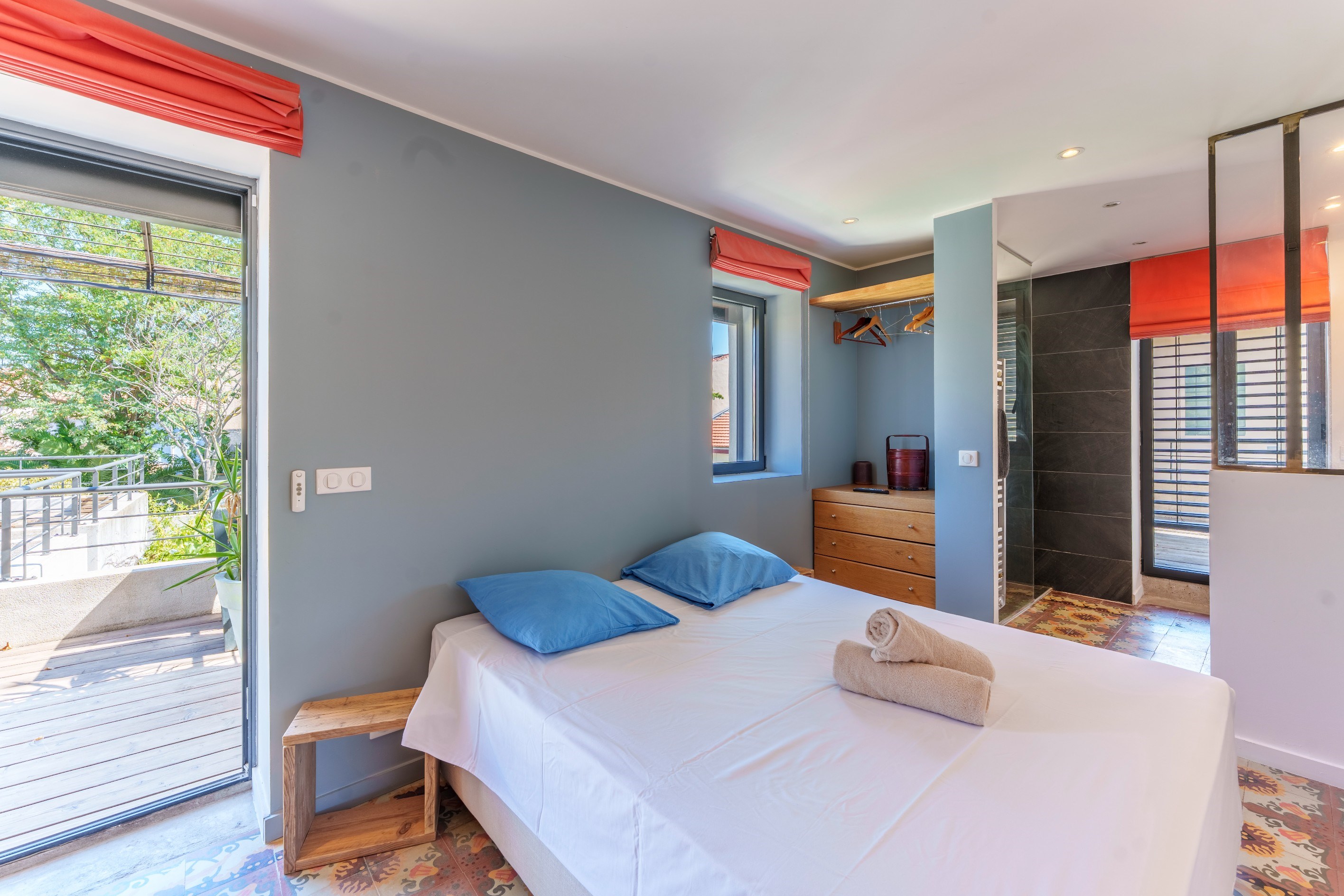  A charming stone house in the heart of Palavas-les-Flots, just a stone