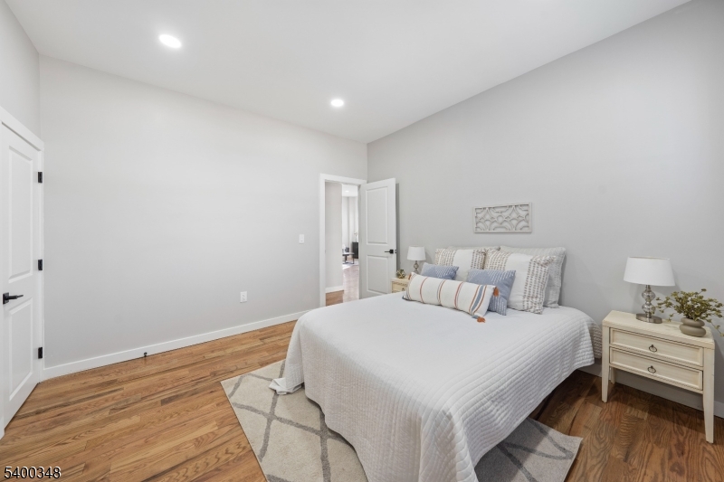 Bloomfield Twp., New Jersey, 07003, United States, 6 Bedrooms Bedrooms, ,3 BathroomsBathrooms,Residential,For Sale,2003277