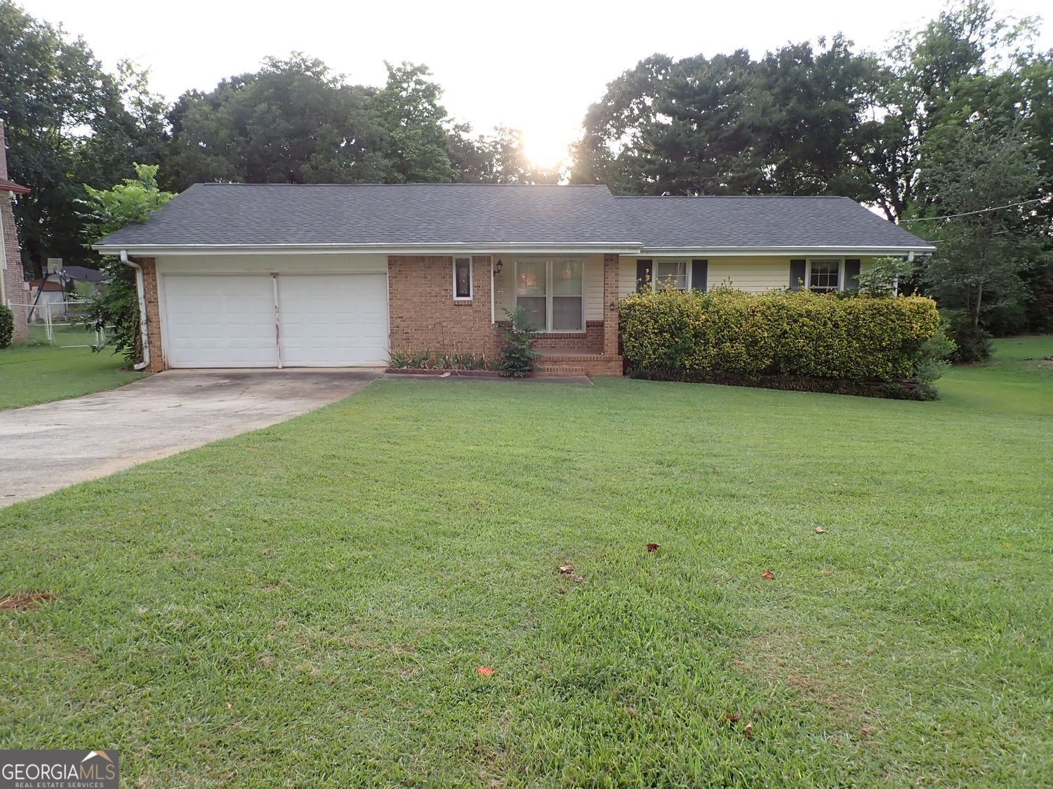 Valley Stream Dr, Jonesboro, GA 30236