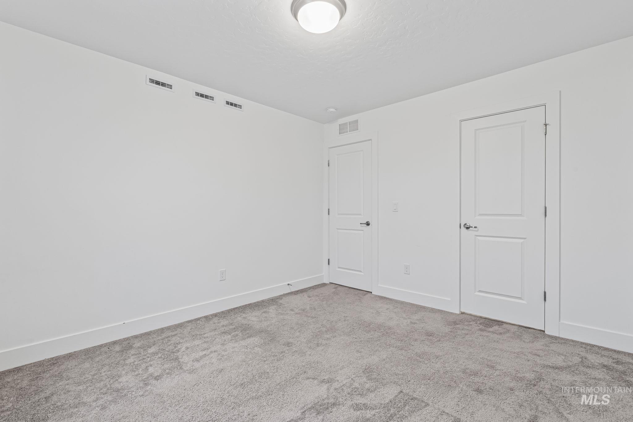 Caldwell, Idaho, 83607, United States, 4 Bedrooms Bedrooms, ,3 BathroomsBathrooms,Residential,For Sale,2005985