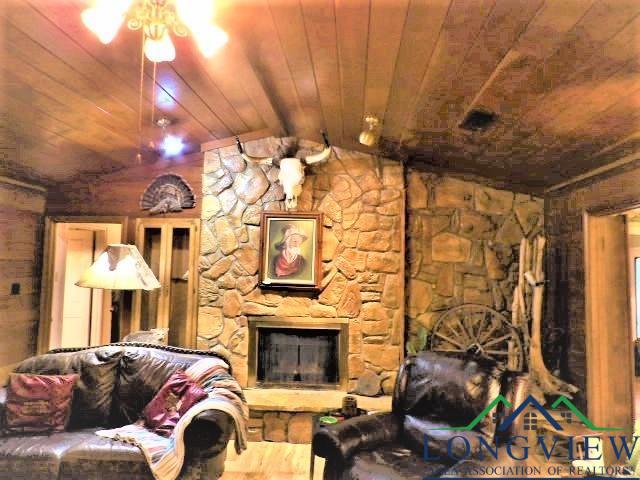 912 CR 3920, Hawkins, Texas, 75765, United States, 4 Bedrooms Bedrooms, ,3 BathroomsBathrooms,Residential,For Sale,912 CR 3920,1629044