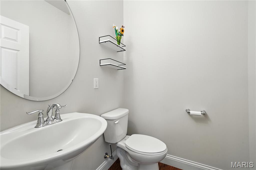 Lake St Louis, Missouri, 63367, United States, 4 Bedrooms Bedrooms, ,3 BathroomsBathrooms,Residential,For Sale,1901127