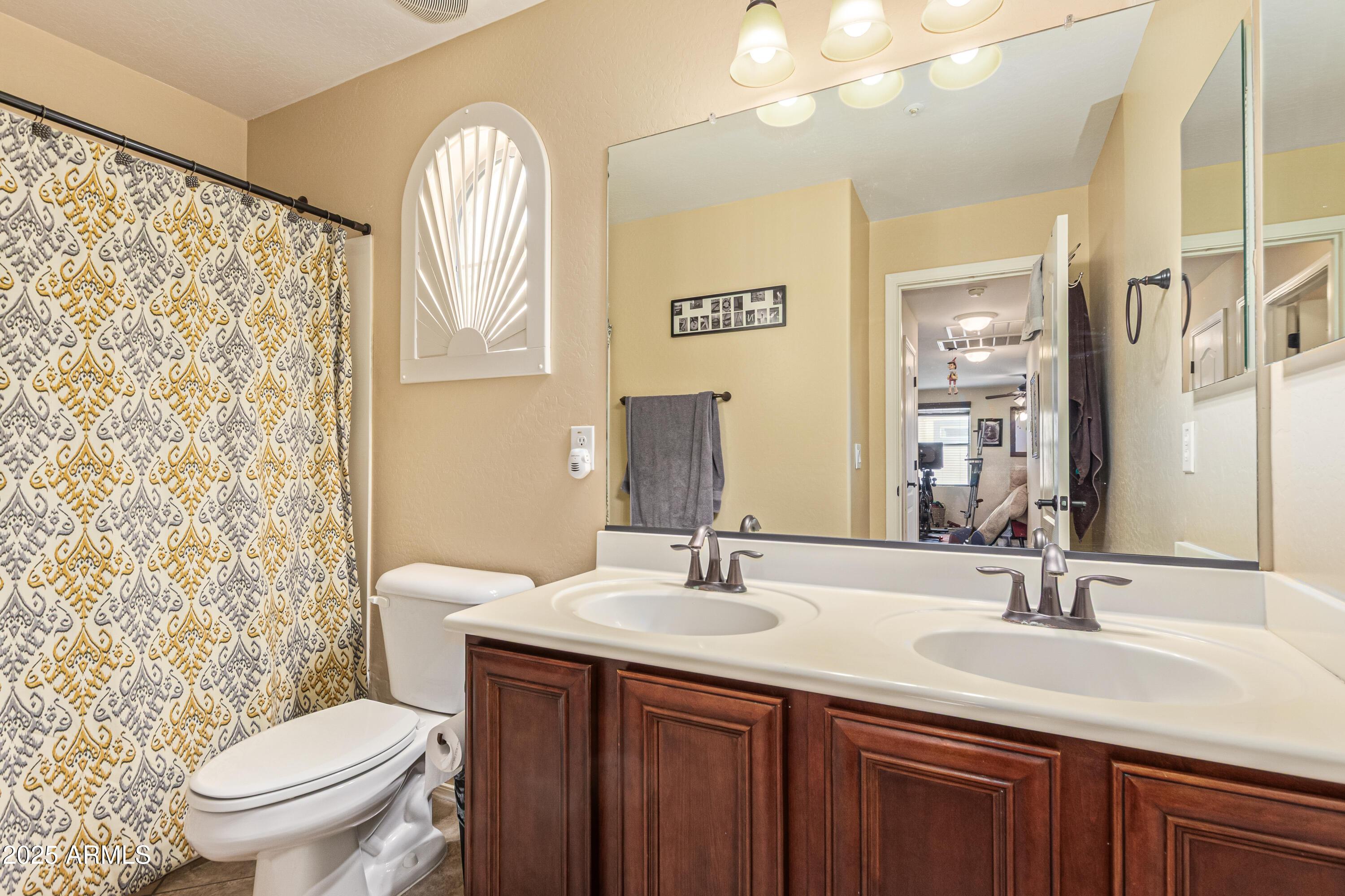 Gilbert, Arizona, 85298, United States, 4 Bedrooms Bedrooms, ,4 BathroomsBathrooms,Residential,For Sale,1987030