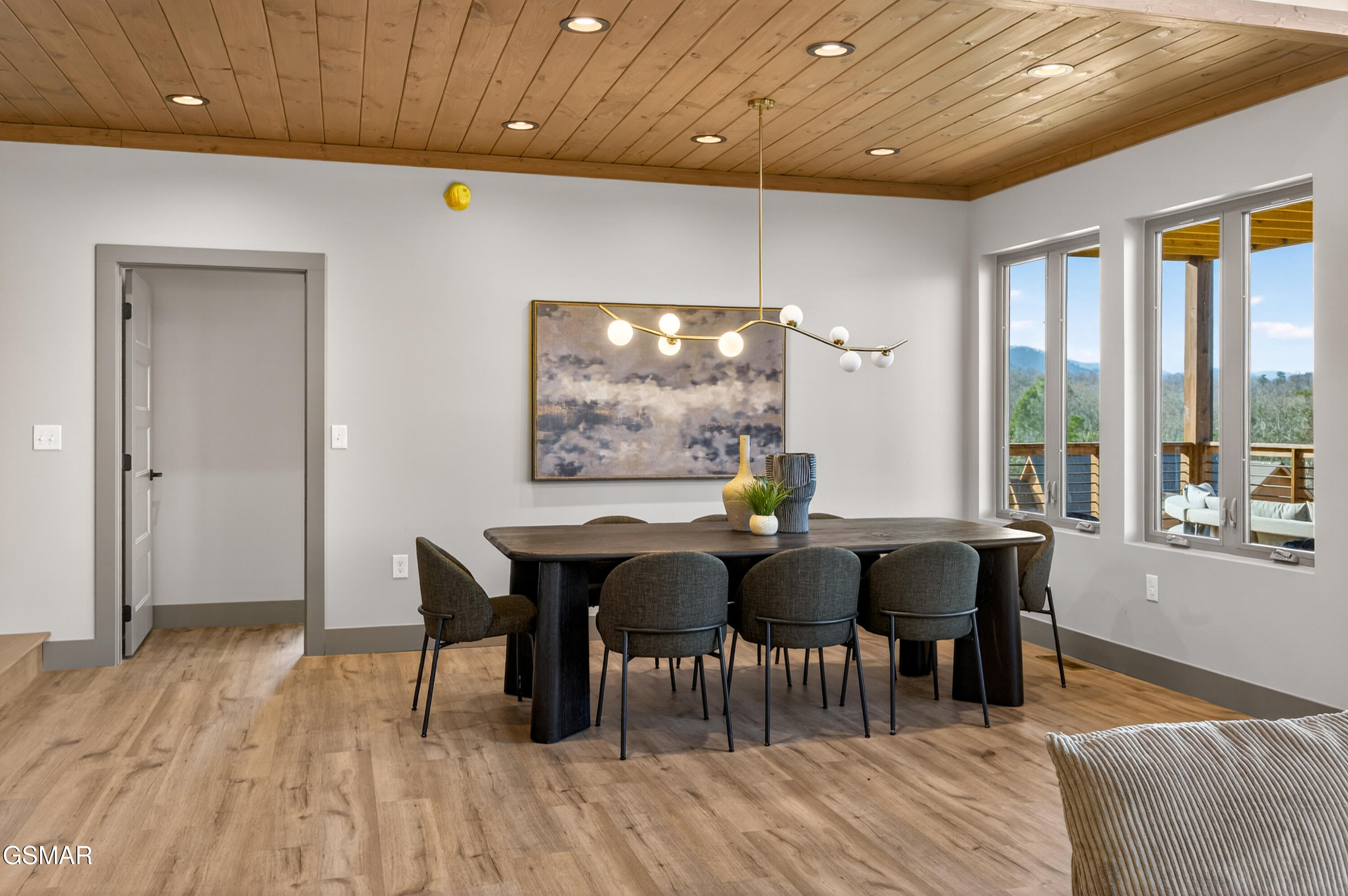 Sevierville, Tennessee, 37862, United States, 5 Bedrooms Bedrooms, ,7 BathroomsBathrooms,Residential,For Sale,2008149