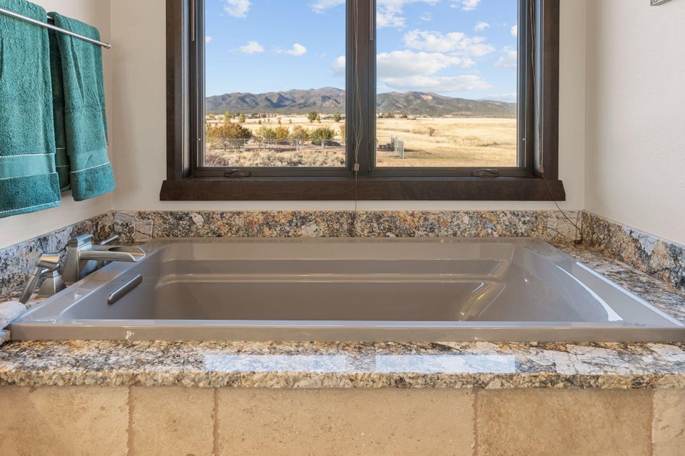 New Harmony, Utah, 84757, United States, 5 Bedrooms Bedrooms, ,6 BathroomsBathrooms,Residential,For Sale,2000791