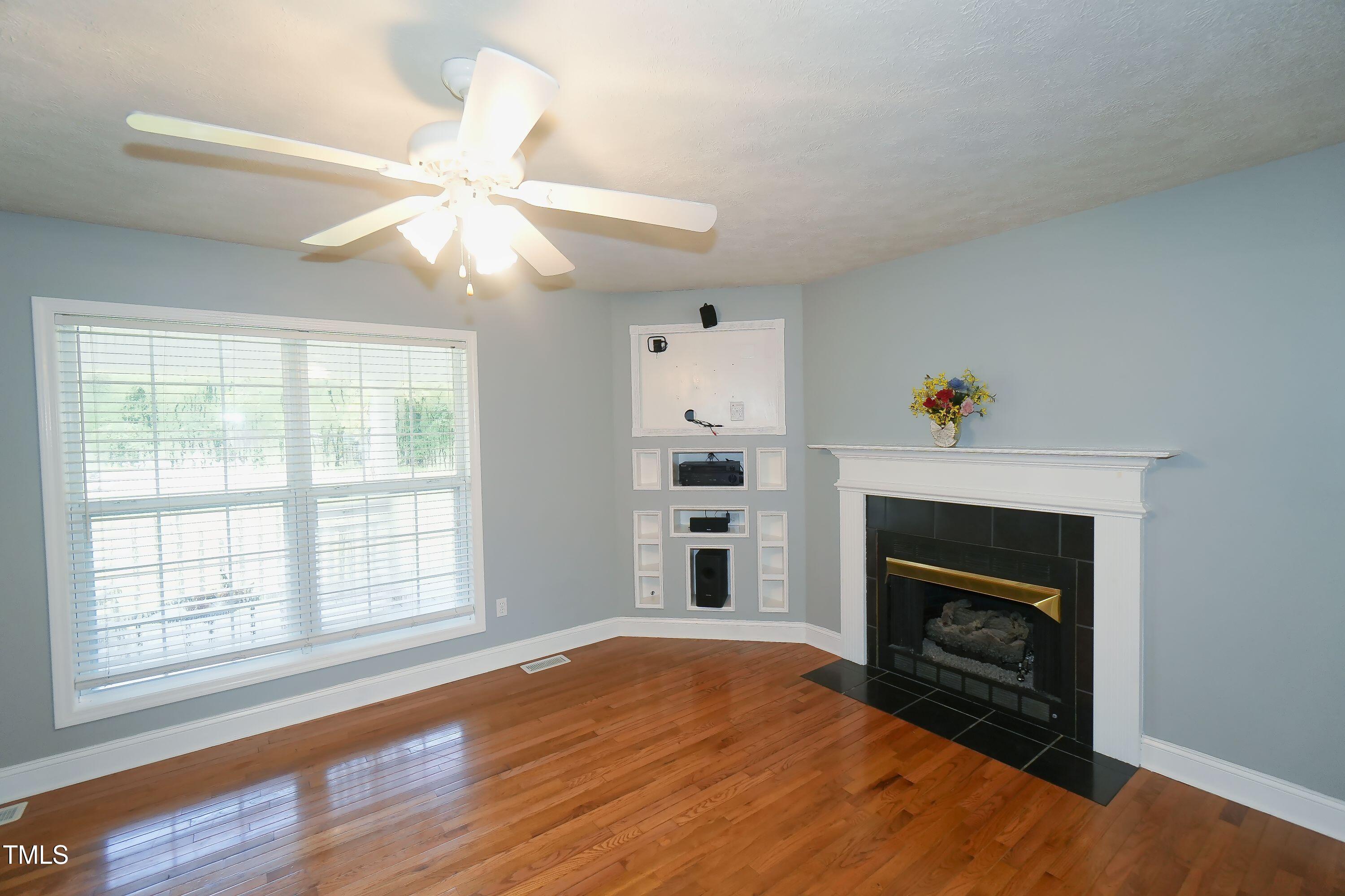 Hillsborough, North Carolina, 27278, United States, 3 Bedrooms Bedrooms, ,3 BathroomsBathrooms,Residential,For Sale,1902432