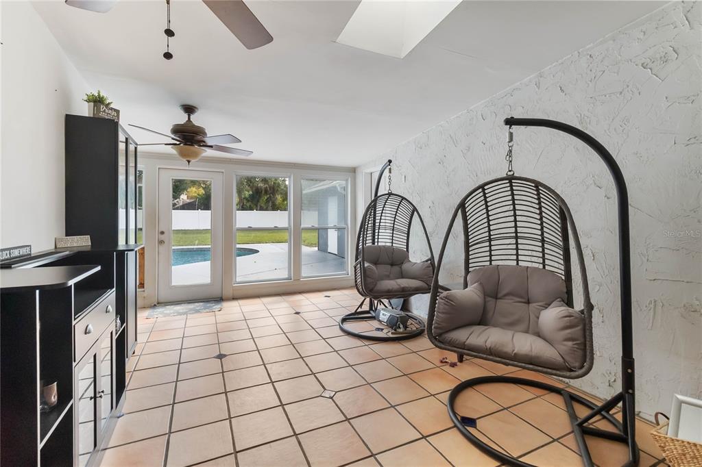 Winter Springs, Florida, 32708, United States, 4 Bedrooms Bedrooms, ,2 BathroomsBathrooms,Residential,For Sale,1968869