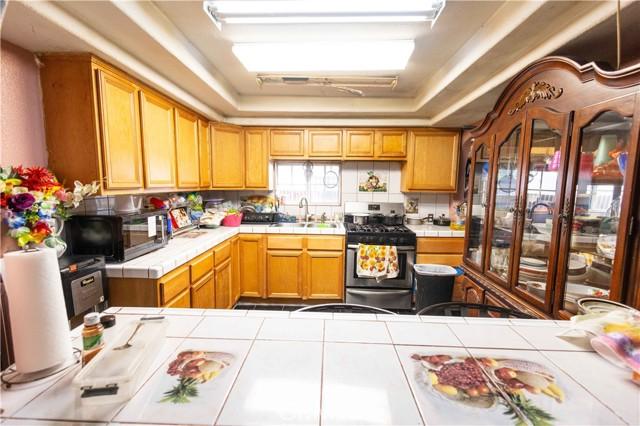 Los Angeles, California, 90059, United States, ,Residential,For Sale,1997747