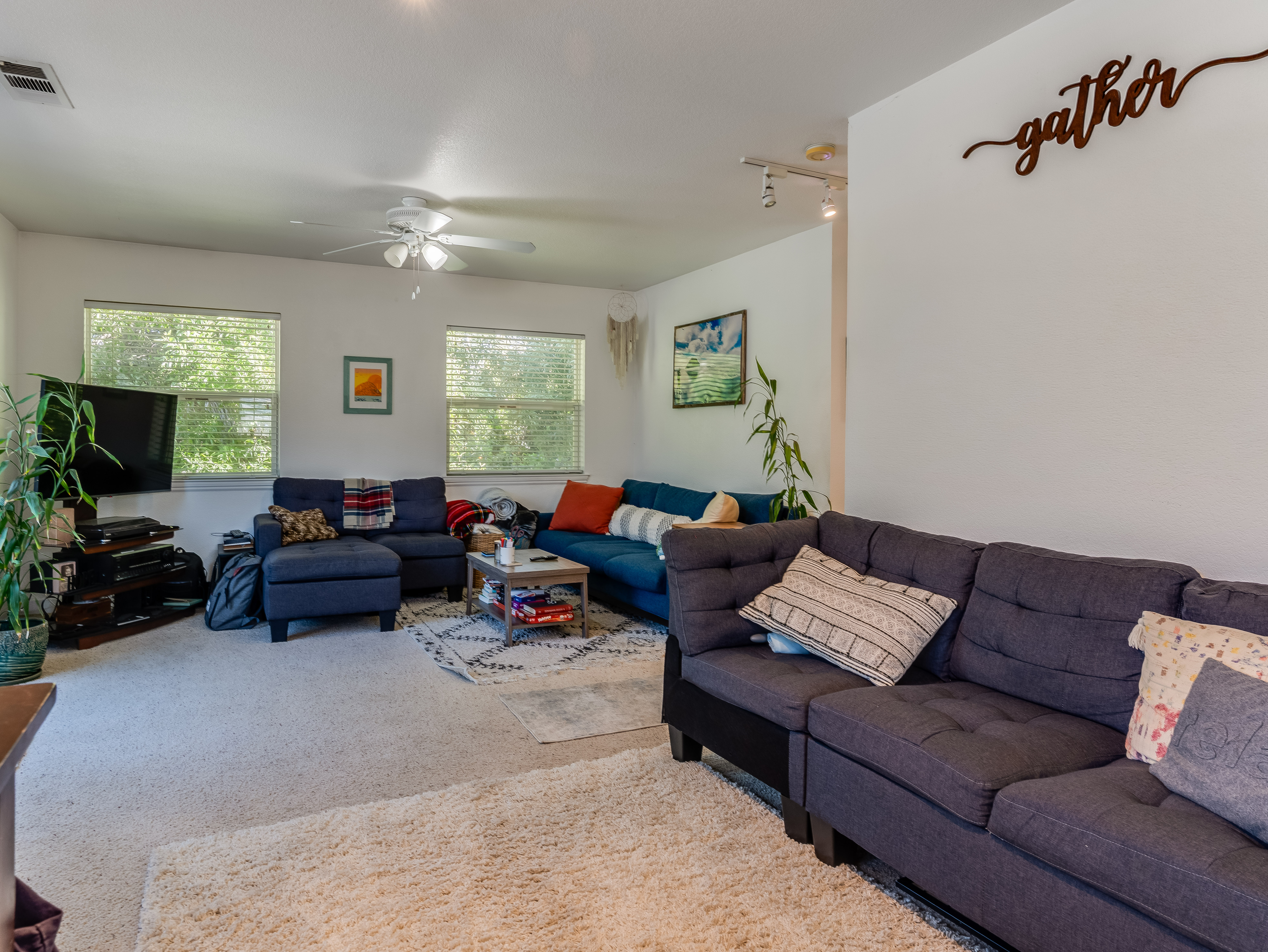  Great Triplex Opportunity - 物件實景