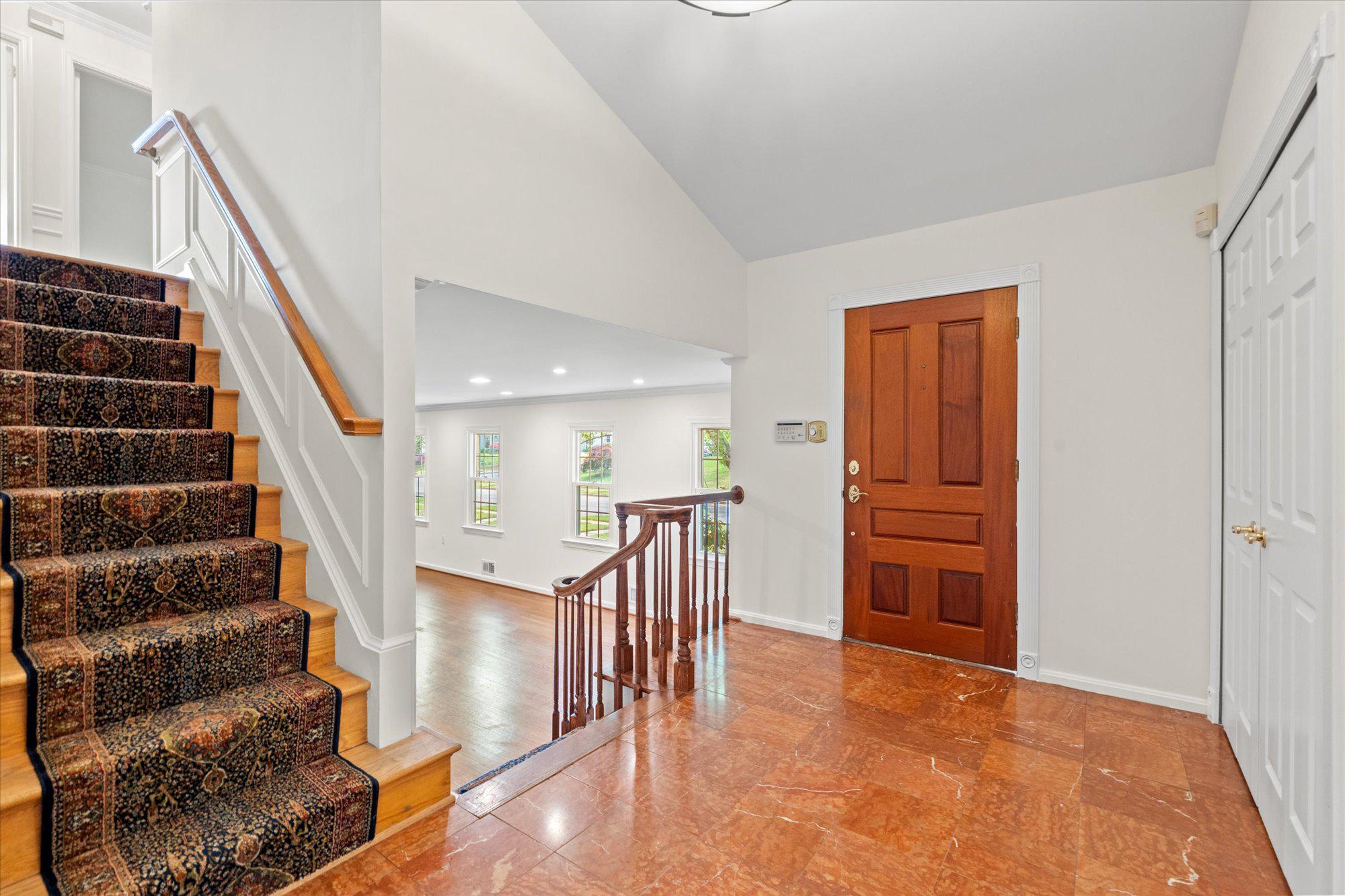  6212 Nethercombe Court, Mclean, VA, 22101 - 物件實景