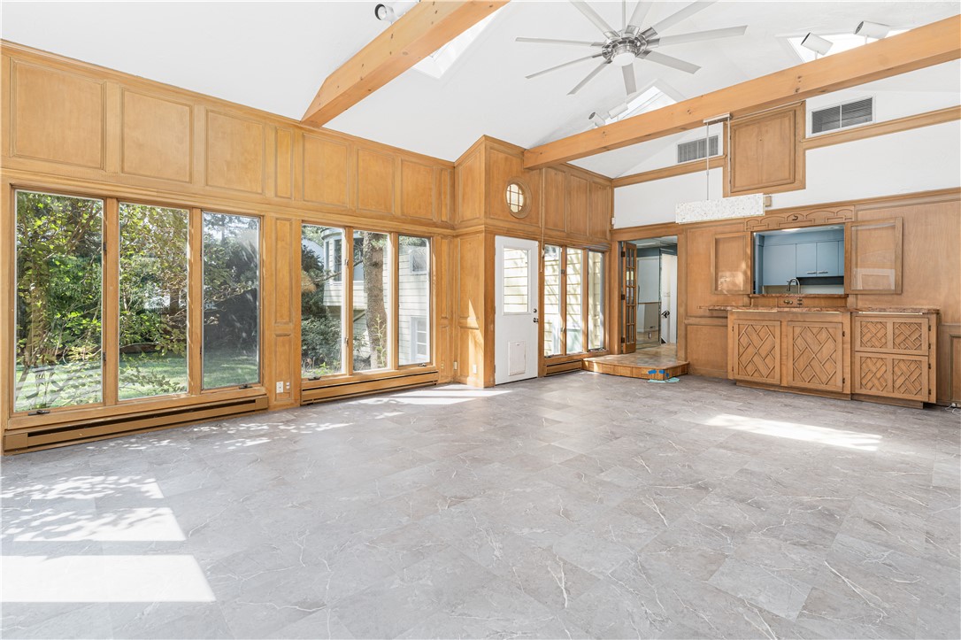 Warwick, Rhode Island, 02886, United States, 4 Bedrooms Bedrooms, ,2 BathroomsBathrooms,Residential,For Sale,1918180