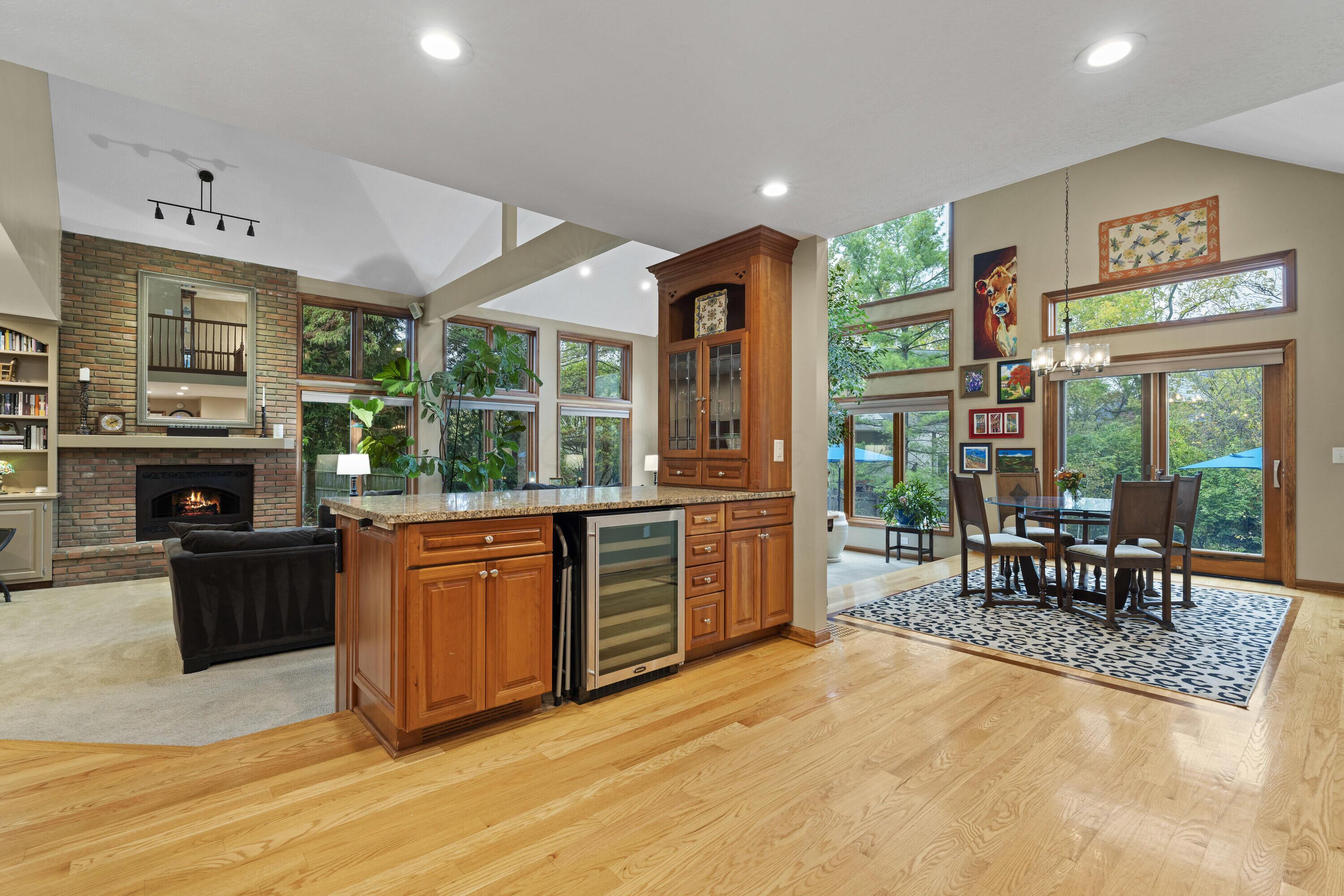 Columbus, Ohio, 43230, United States, 4 Bedrooms Bedrooms, ,4 BathroomsBathrooms,Residential,For Sale,1970472