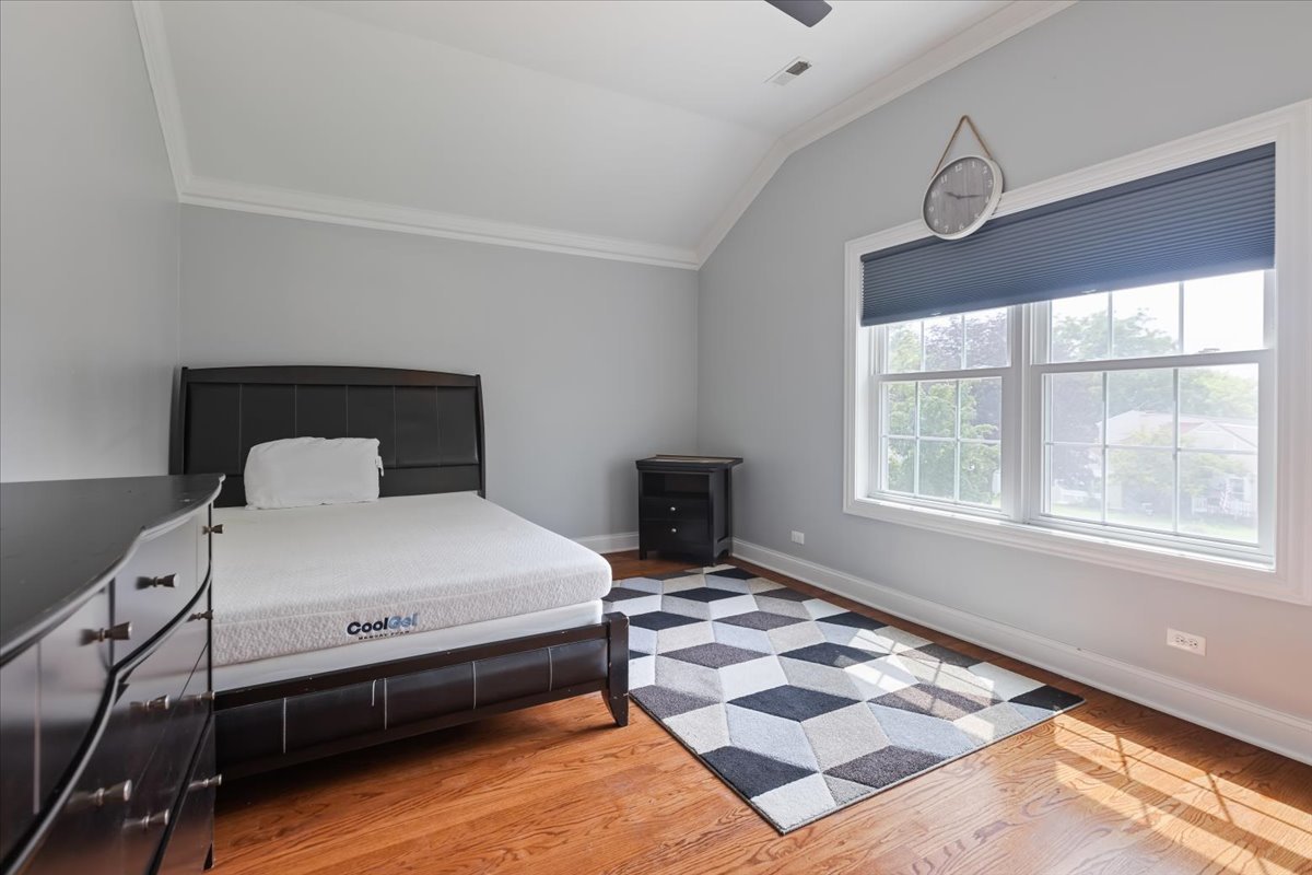 Lombard, Illinois, 60148, United States, 4 Bedrooms Bedrooms, ,4 BathroomsBathrooms,Residential,For Sale,1900568