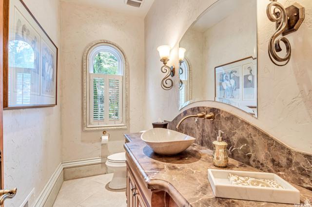 Salt Lake City, Utah, 84103, United States, 4 Bedrooms Bedrooms, ,6 BathroomsBathrooms,Residential,For Sale,2048432