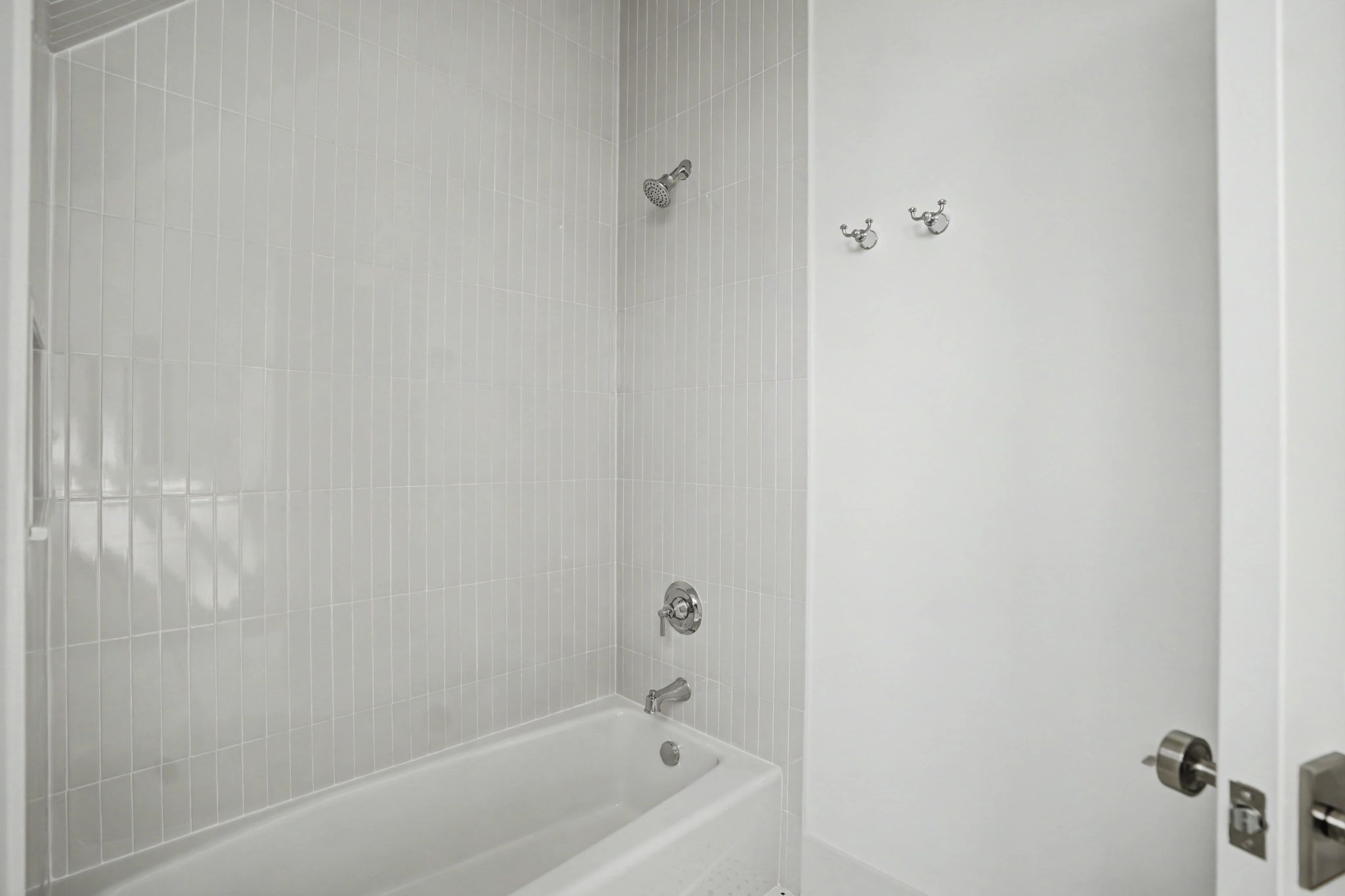  Elegant New Construction in Coveted Gated Community - 物件實景