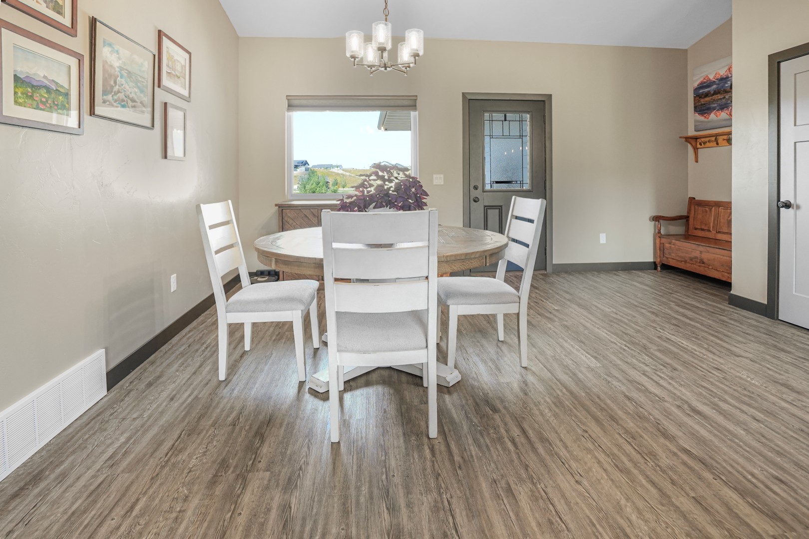 Spearfish, South Dakota, 57783, United States, 3 Bedrooms Bedrooms, ,2 BathroomsBathrooms,Residential,For Sale,1975392