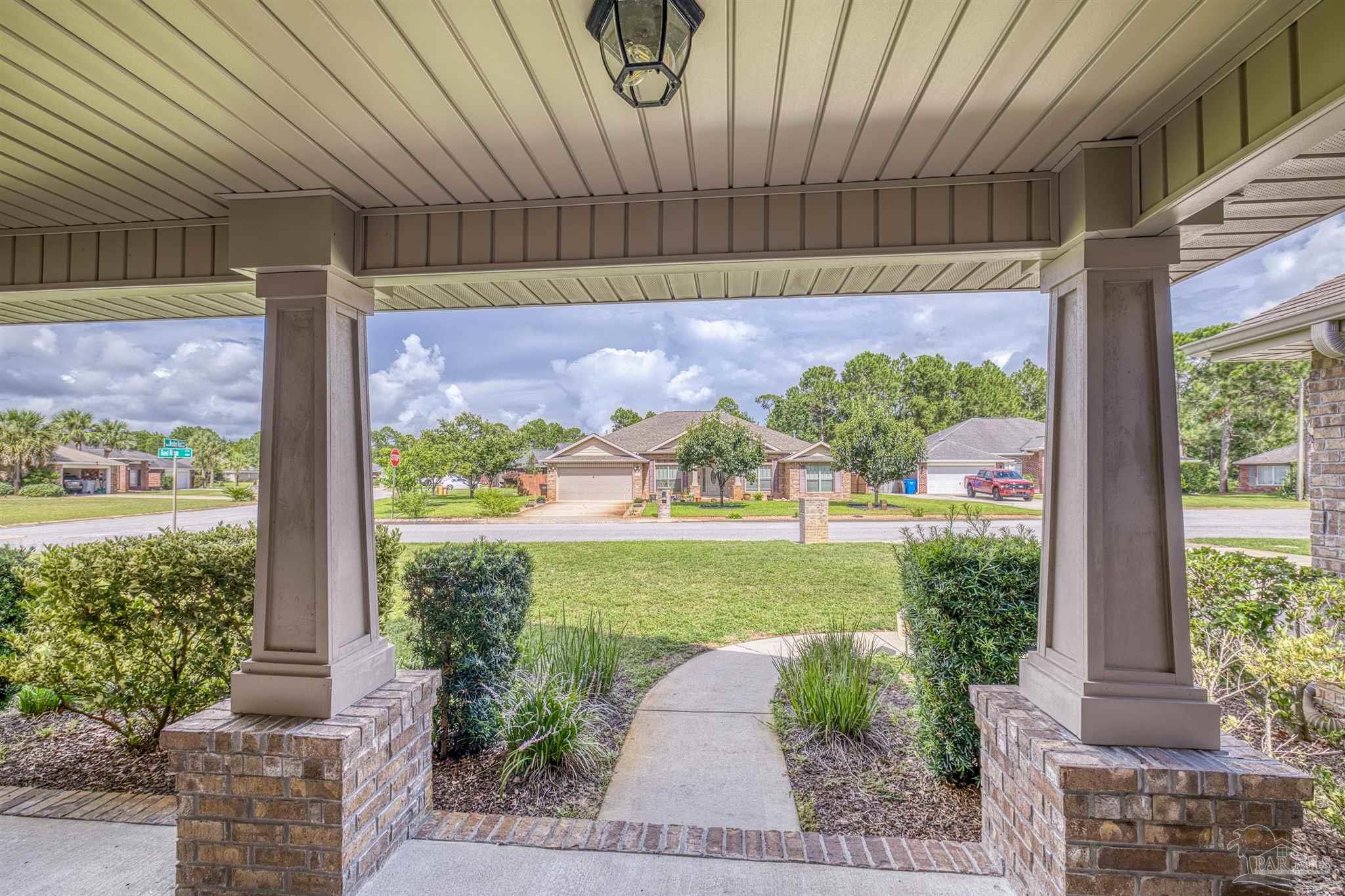 Navarre, Florida, 32566, United States, 4 Bedrooms Bedrooms, ,3 BathroomsBathrooms,Residential,For Sale,1892074