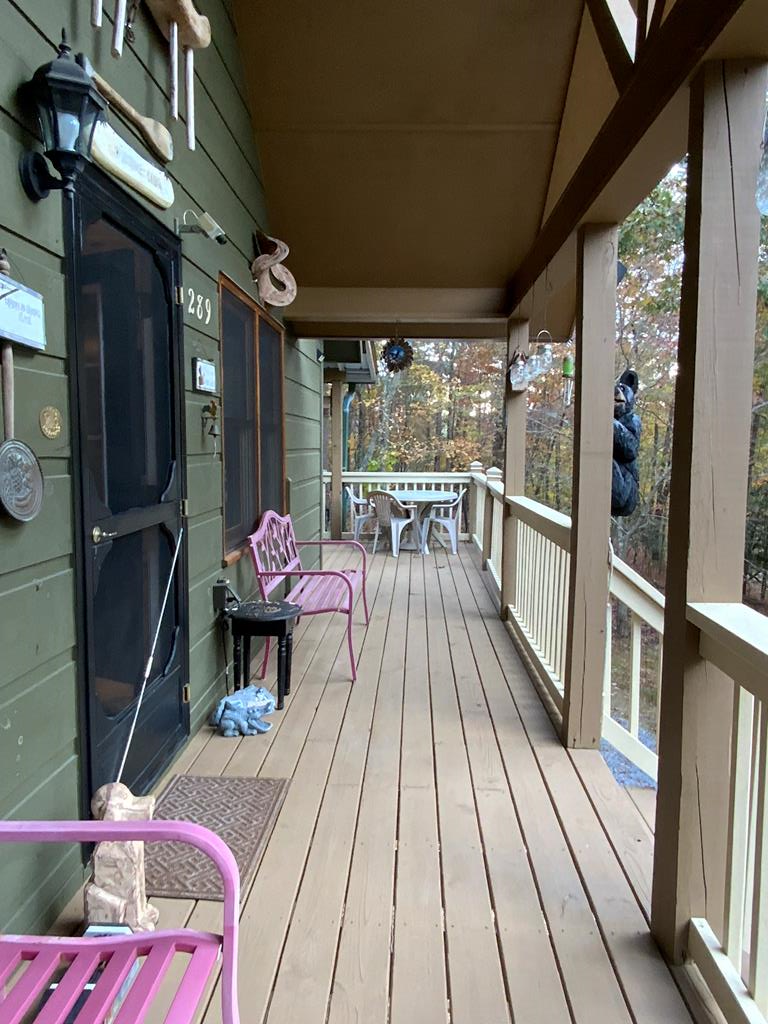 Ellijay, Georgia, 30540, United States, 3 Bedrooms Bedrooms, ,3 BathroomsBathrooms,Residential,For Sale,1859130