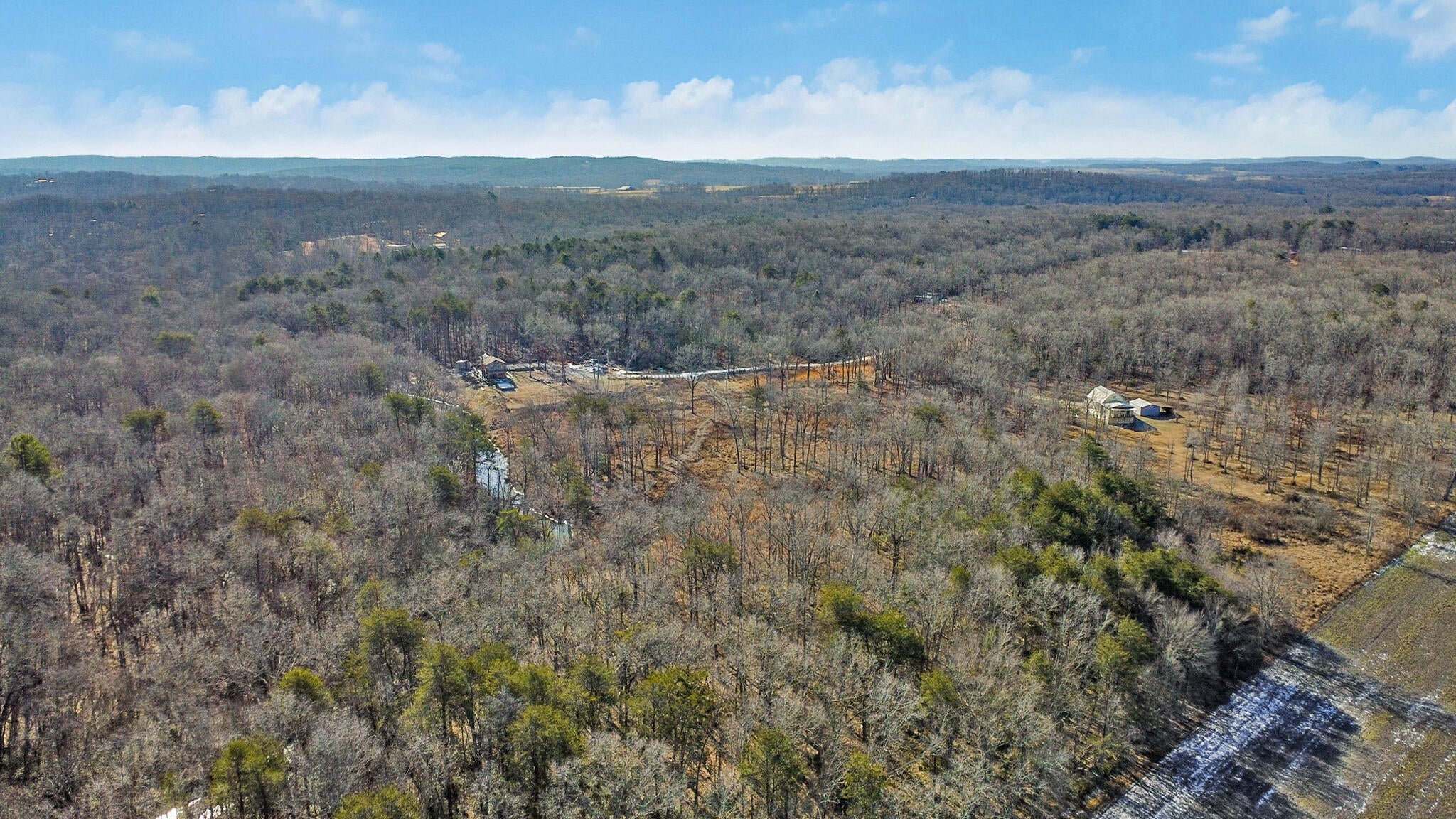 Pikeville, Tennessee, 37367, United States, 5 Bedrooms Bedrooms, ,3 BathroomsBathrooms,Residential,For Sale,1692577