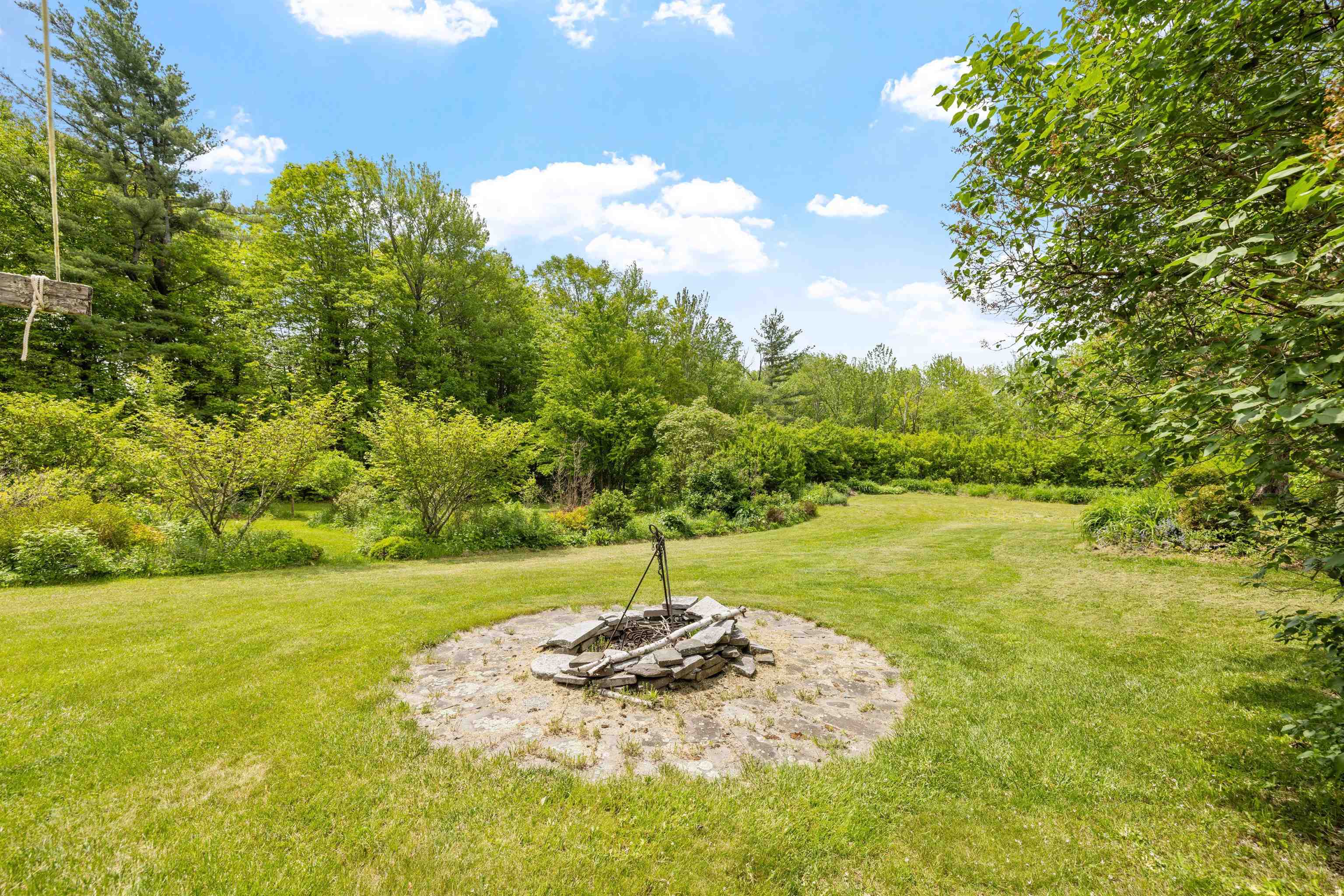 Hillsborough, New Hampshire, 03244, United States, 3 Bedrooms Bedrooms, ,2 BathroomsBathrooms,Residential,For Sale,1840284