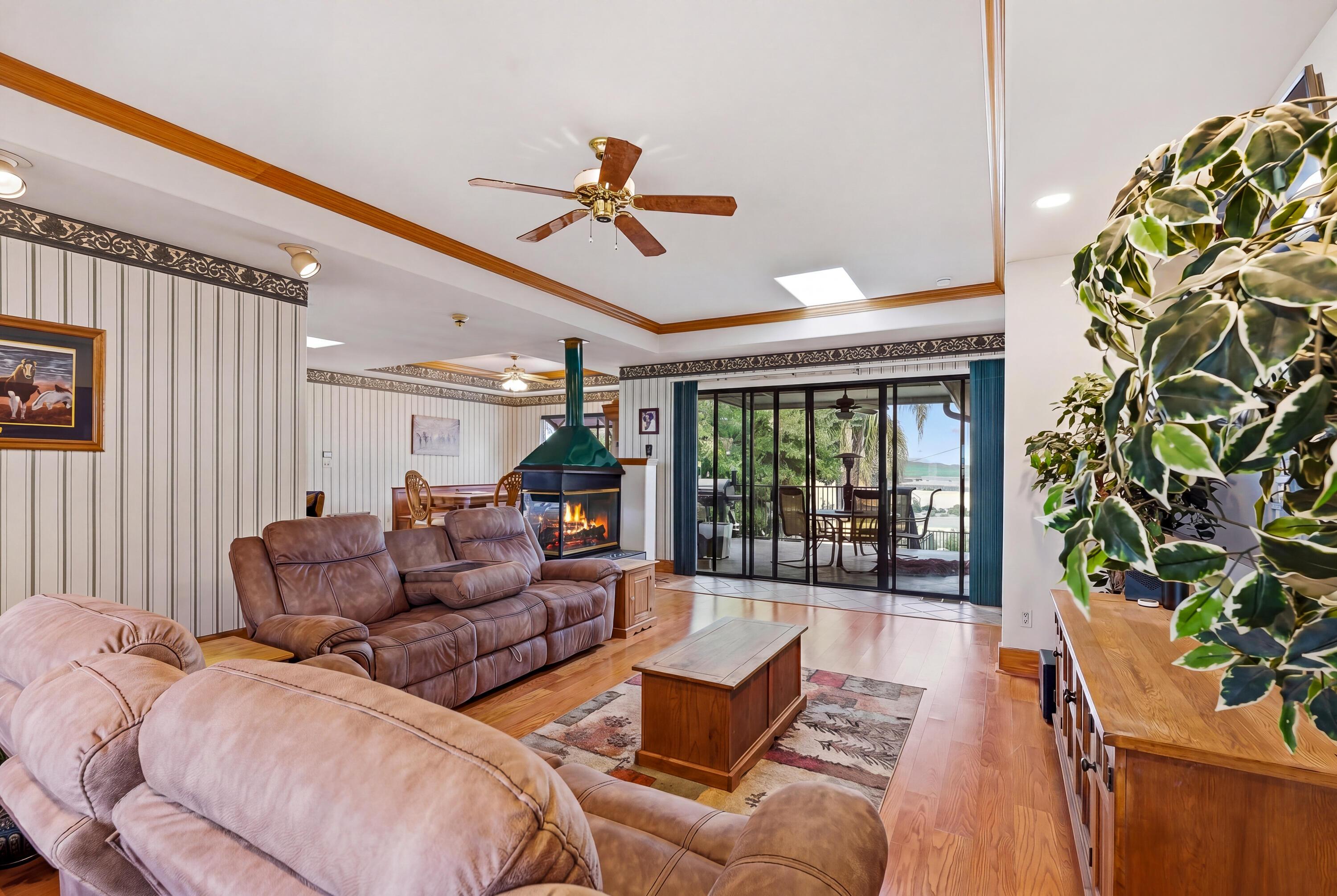 Porterville, California, 93257, United States, 4 Bedrooms Bedrooms, ,2 BathroomsBathrooms,Residential,For Sale,2020854