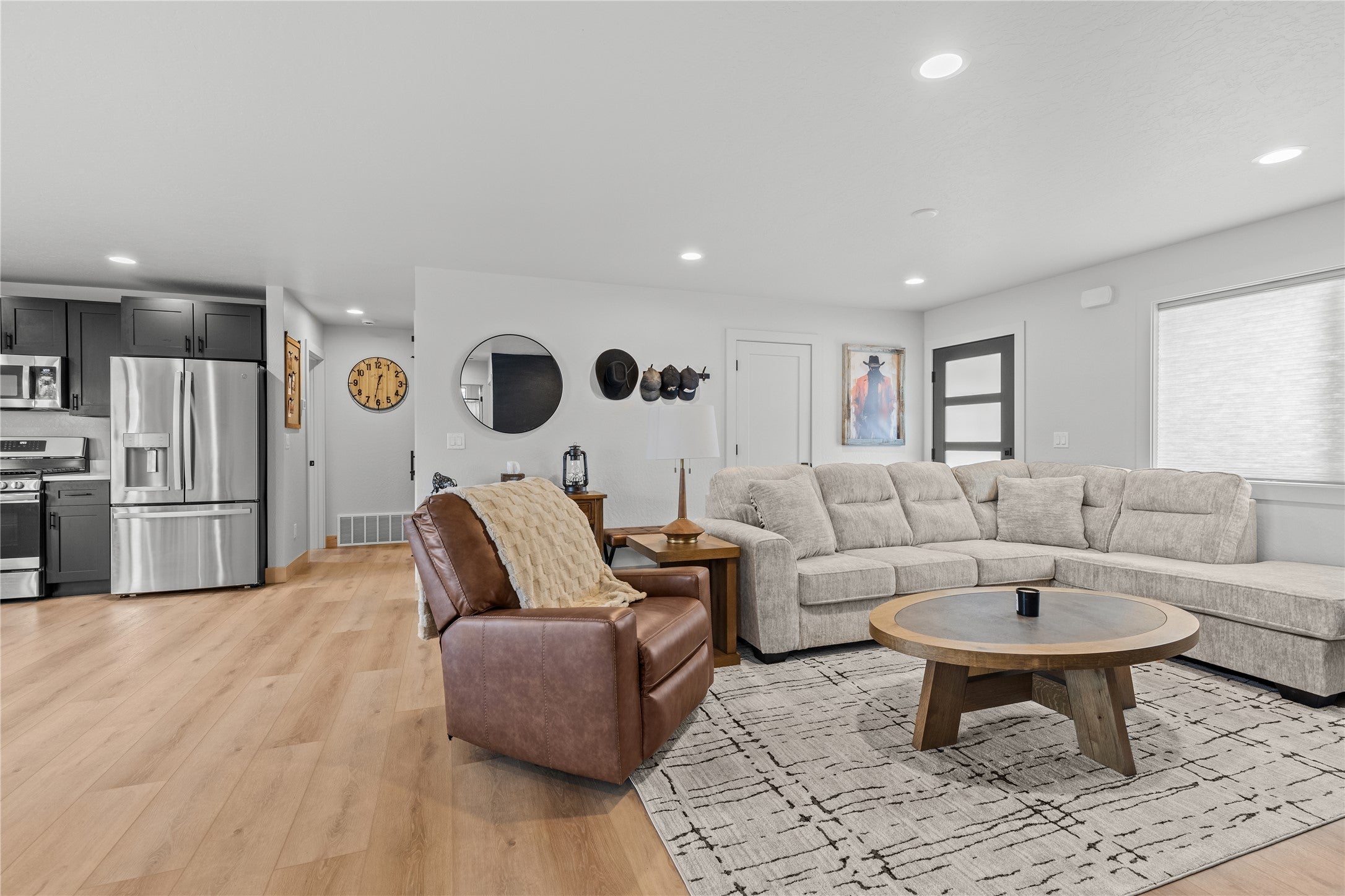 Kalispell, Montana, 59901, United States, 3 Bedrooms Bedrooms, ,2 BathroomsBathrooms,Residential,For Sale,1999069