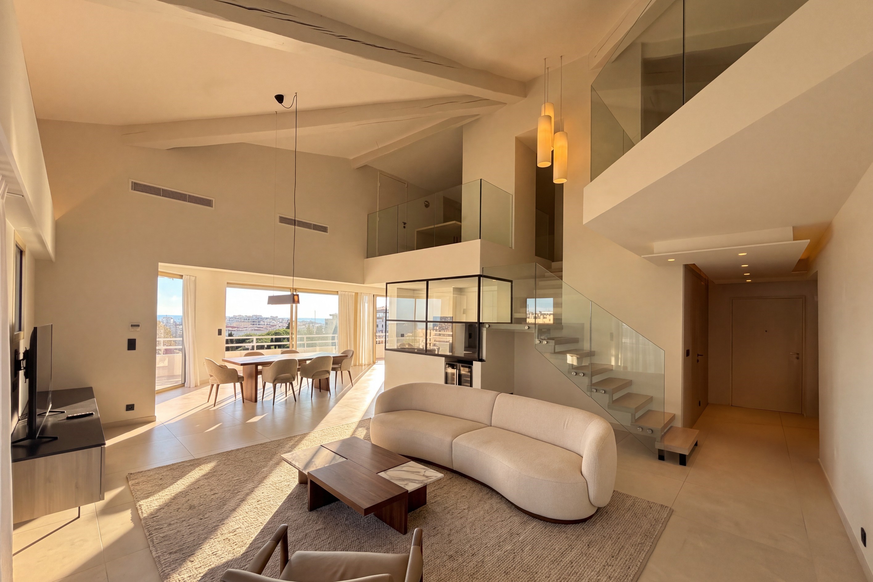  Exceptional 200m2 Penthouse  with Panoramic Sea Views, close to all commodities… - 物件實景
