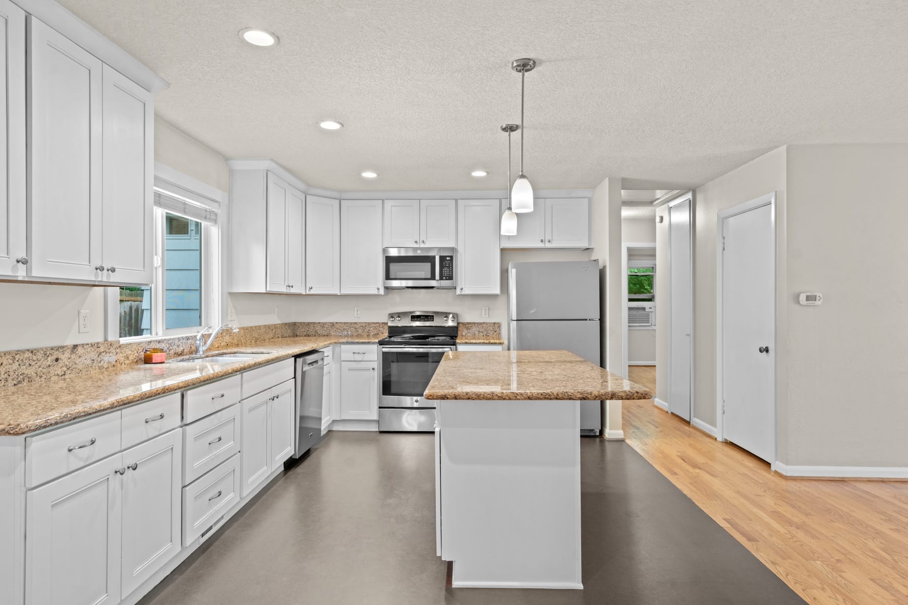  232 6TH ST Lake Oswego, OR 97034 - 物件實景
