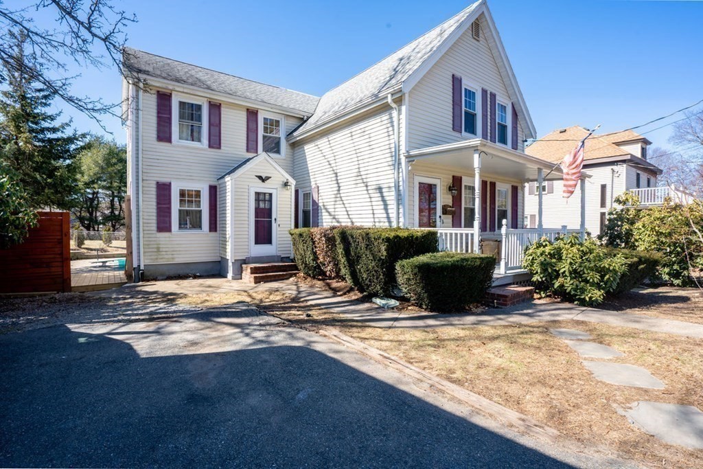 Milton, Massachusetts, 02186, United States, 3 Bedrooms Bedrooms, ,2 BathroomsBathrooms,Residential,For Sale,1921891