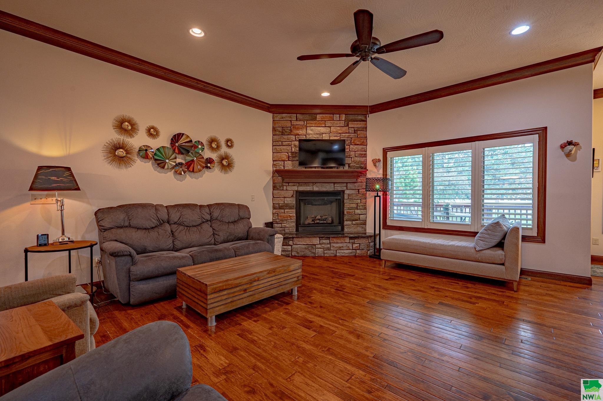 South Sioux City, Nebraska, 68776, United States, 4 Bedrooms Bedrooms, ,3 BathroomsBathrooms,Residential,For Sale,1973748